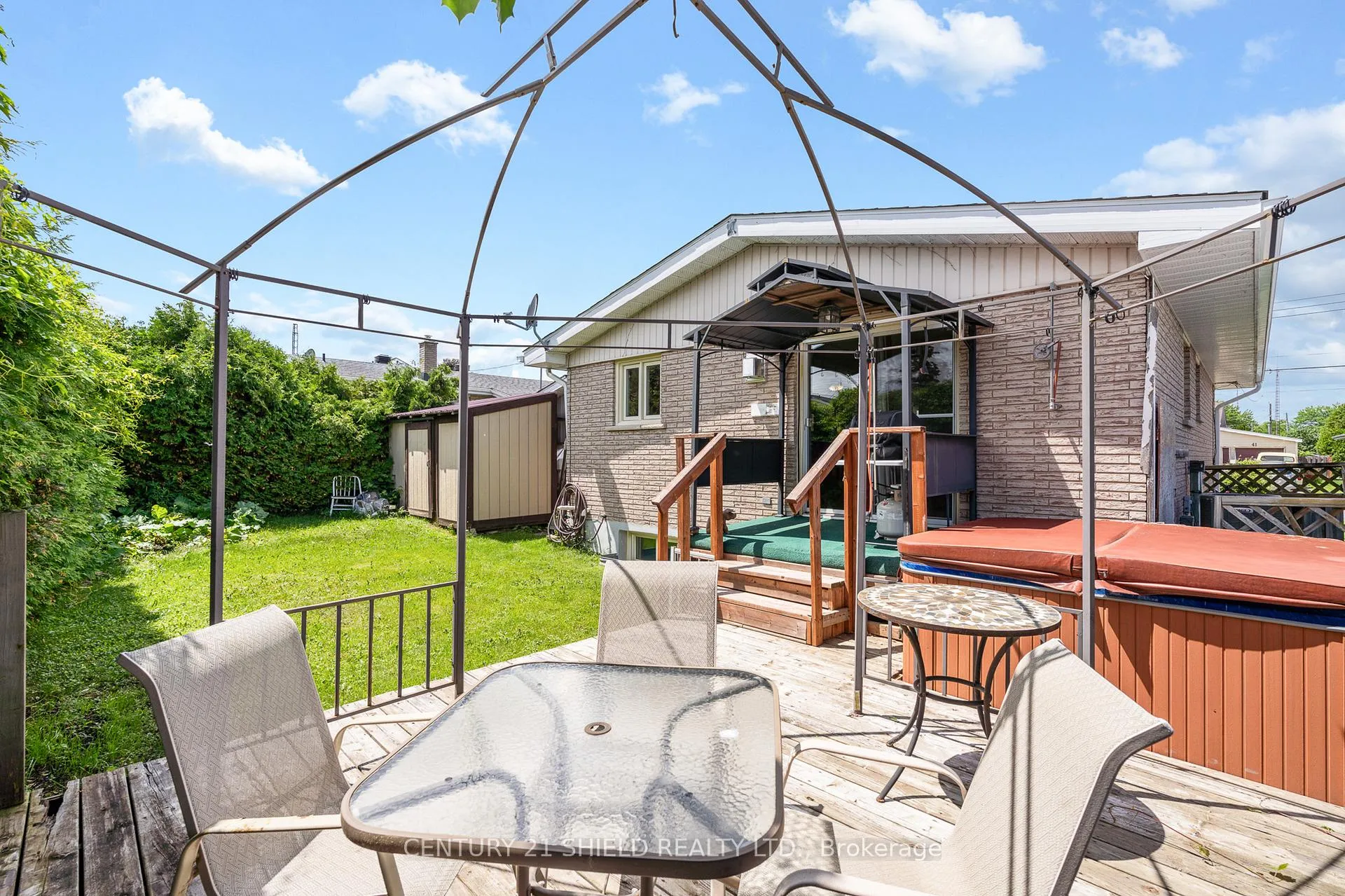 Photo 13 of 38 Clement Street, North Glengarry, Alexandria — HOMEH