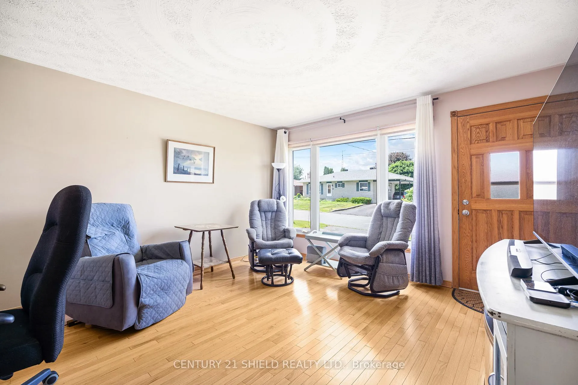 Photo 22 of 38 Clement Street, North Glengarry, Alexandria — HOMEH