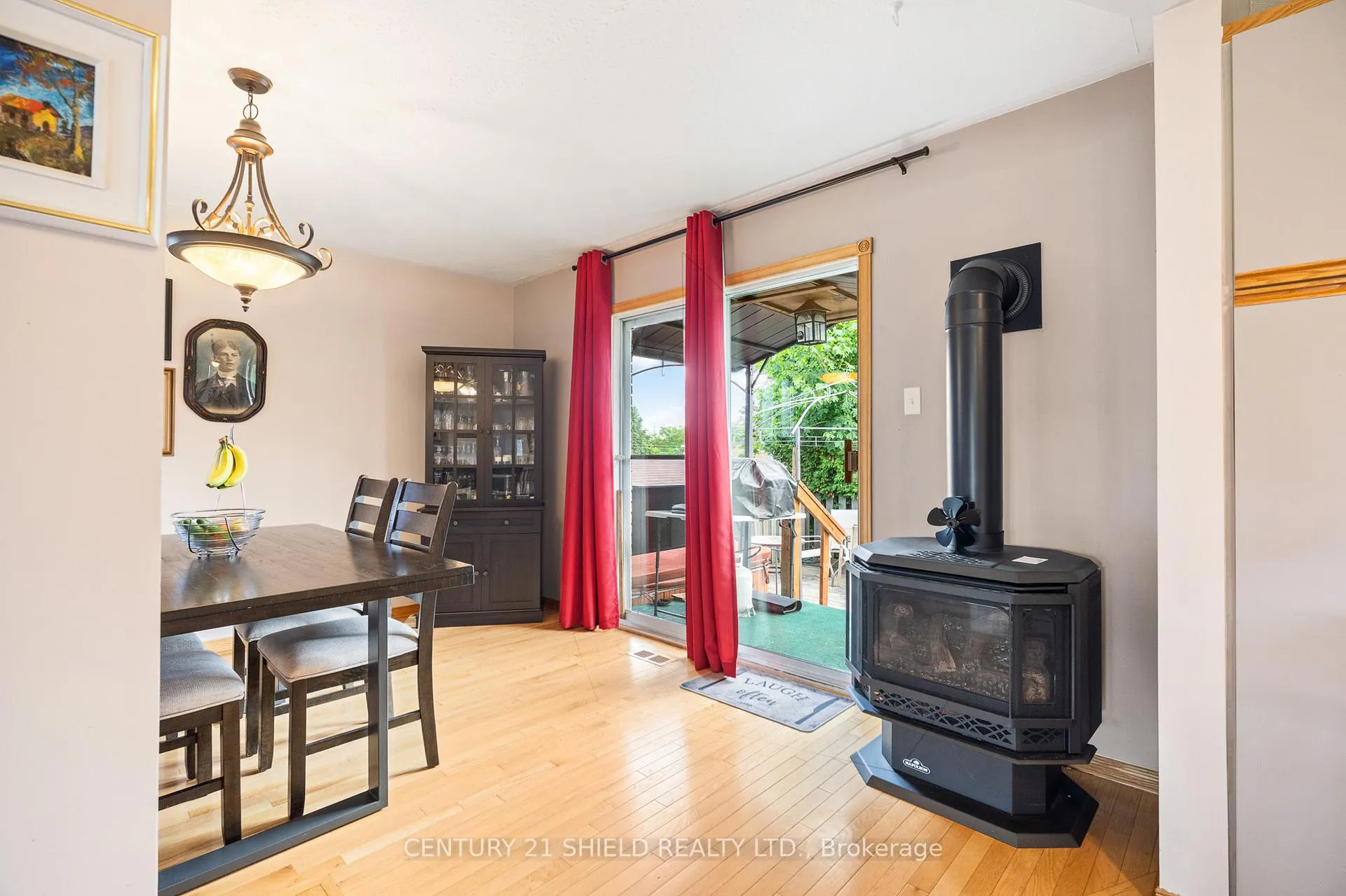 Photo 27 of 38 Clement Street, North Glengarry, Alexandria — HOMEH
