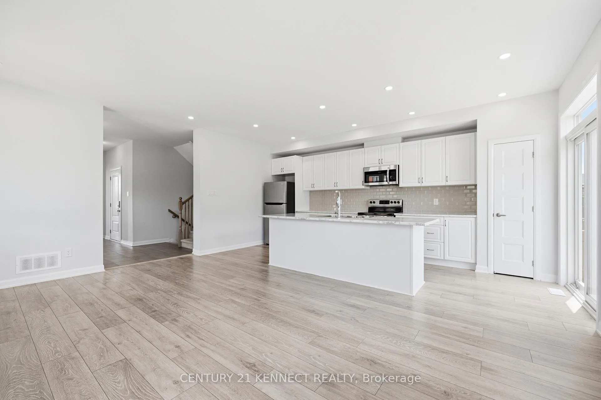 Photo 8 of 1001 Ballyhale Heights, Ottawa, Barrhaven - Half Moon Bay — HOMEH