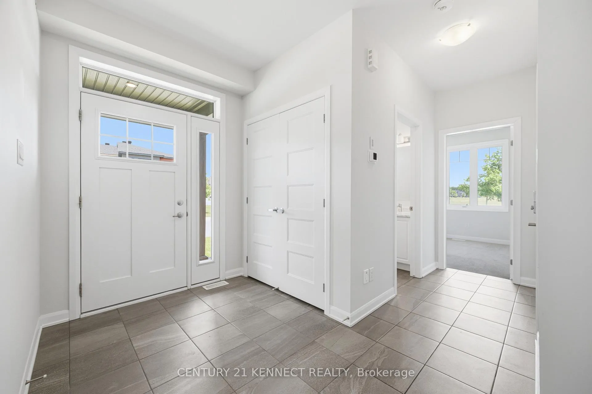 Photo 12 of 1001 Ballyhale Heights, Ottawa, Barrhaven - Half Moon Bay — HOMEH
