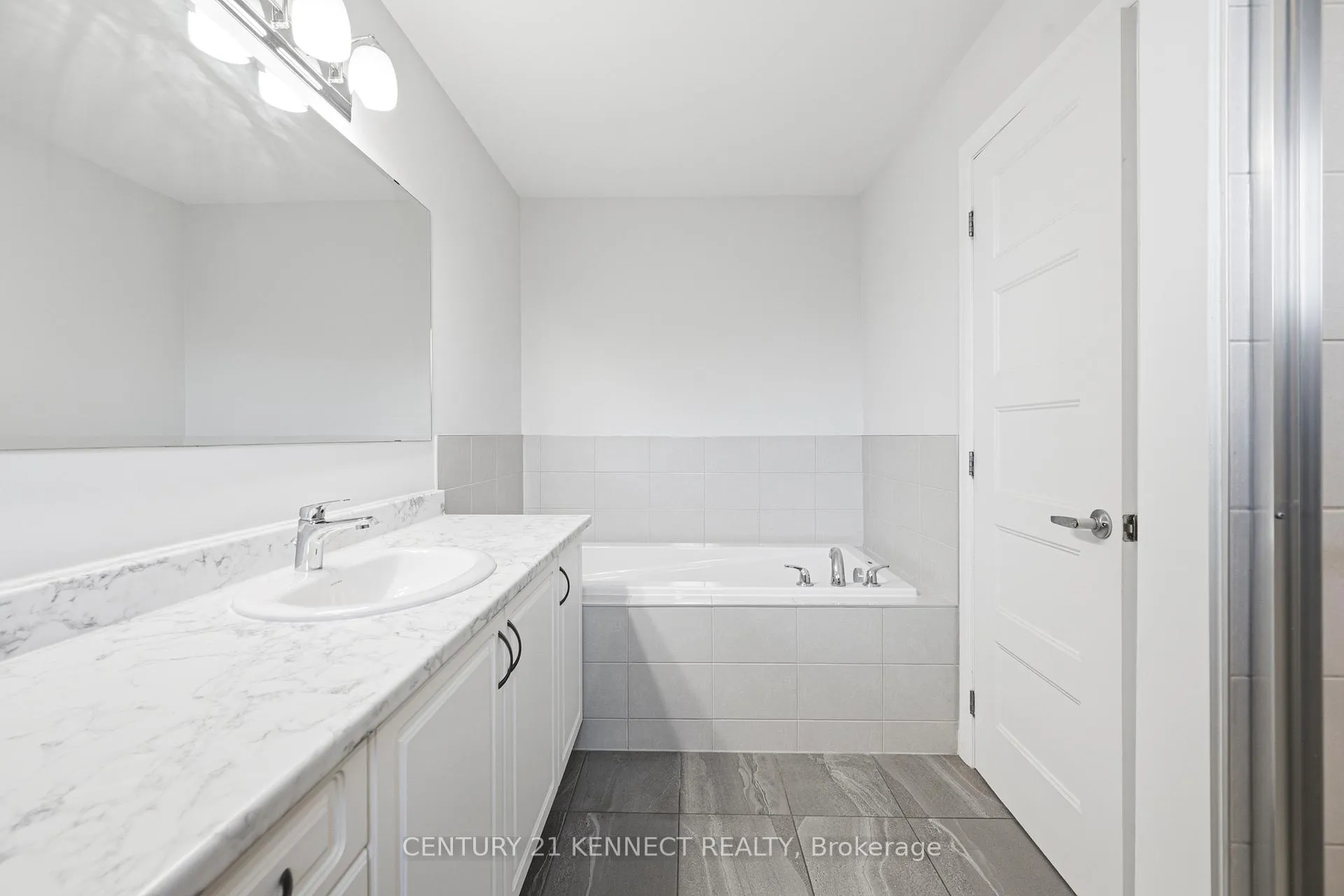 Photo 25 of 1001 Ballyhale Heights, Ottawa, Barrhaven - Half Moon Bay — HOMEH