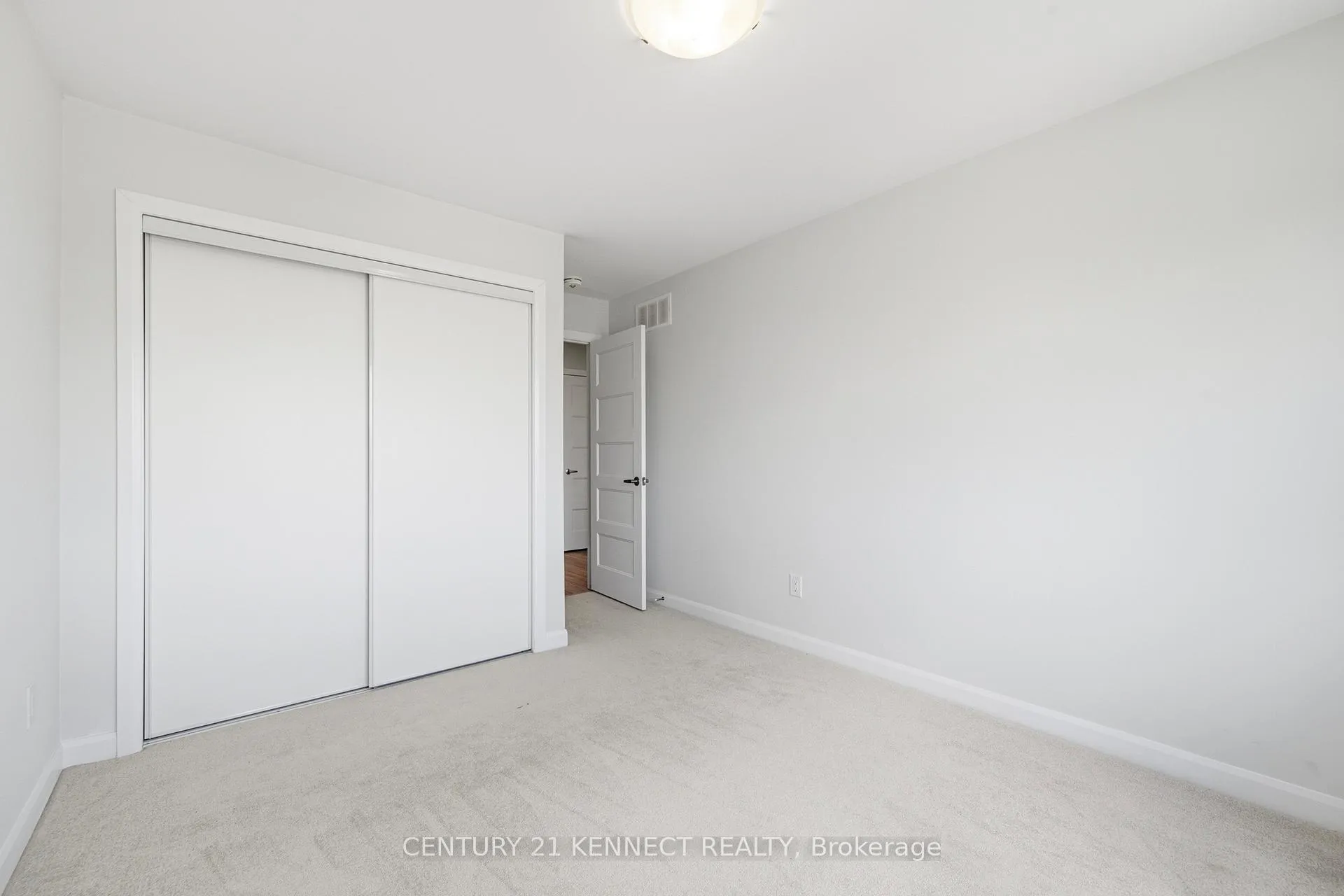 Photo 30 of 1001 Ballyhale Heights, Ottawa, Barrhaven - Half Moon Bay — HOMEH
