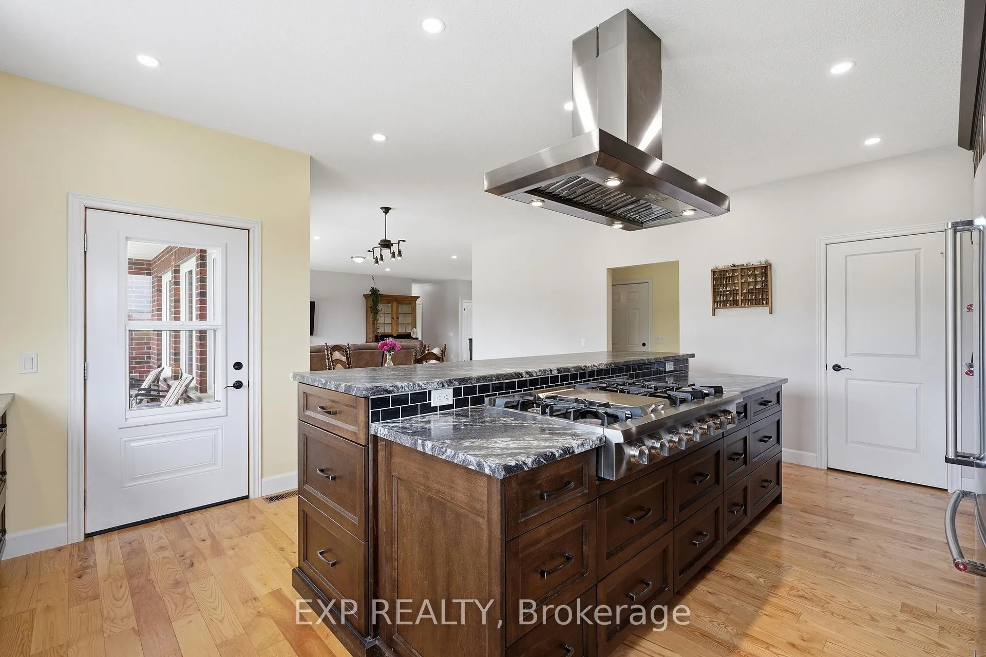 Photo 26 of 117 Mary Street, North Huron, Wingham — HOMEH