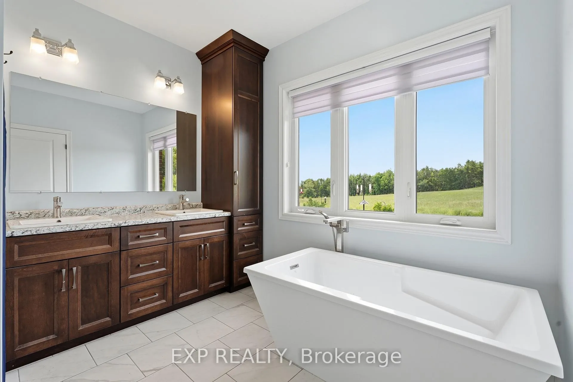 Photo 35 of 117 Mary Street, North Huron, Wingham — HOMEH