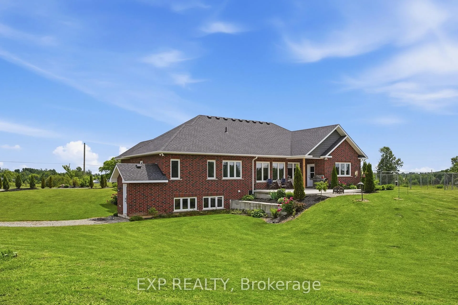Photo 47 of 117 Mary Street, North Huron, Wingham — HOMEH