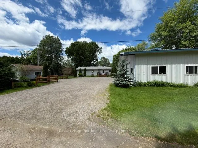 Photo 4 of 1119 Quesnel Road, West Nipissing, Sturgeon Falls — HOMEH