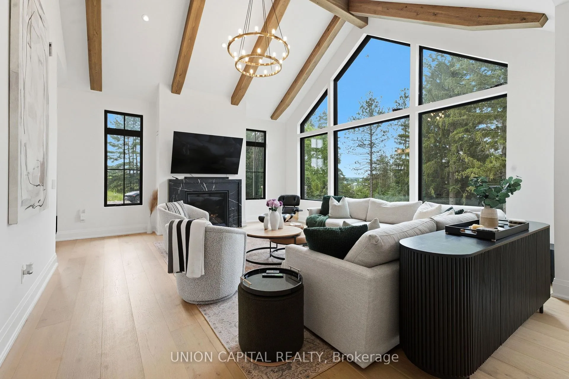 Photo 8 of 284 Davis Drive, Uxbridge, Rural Uxbridge — HOMEH