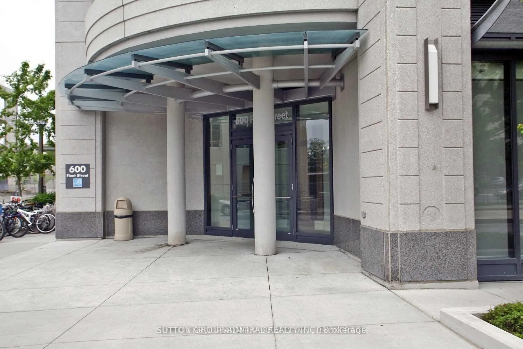 Photo 1 of Unit 1607, 600 Fleet Street, Toronto, Niagara — HOMEH