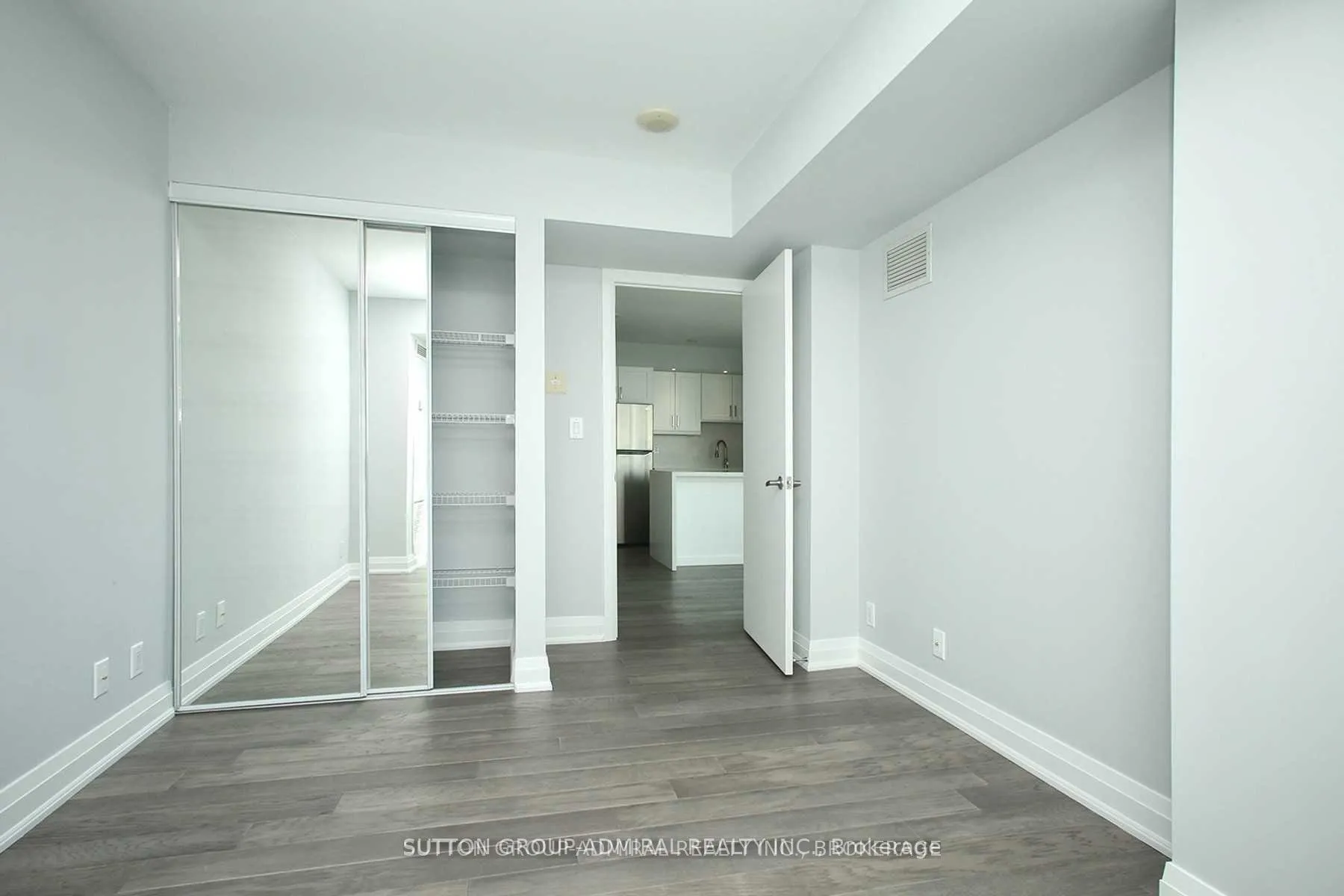 Photo 15 of Unit 1607, 600 Fleet Street, Toronto, Niagara — HOMEH