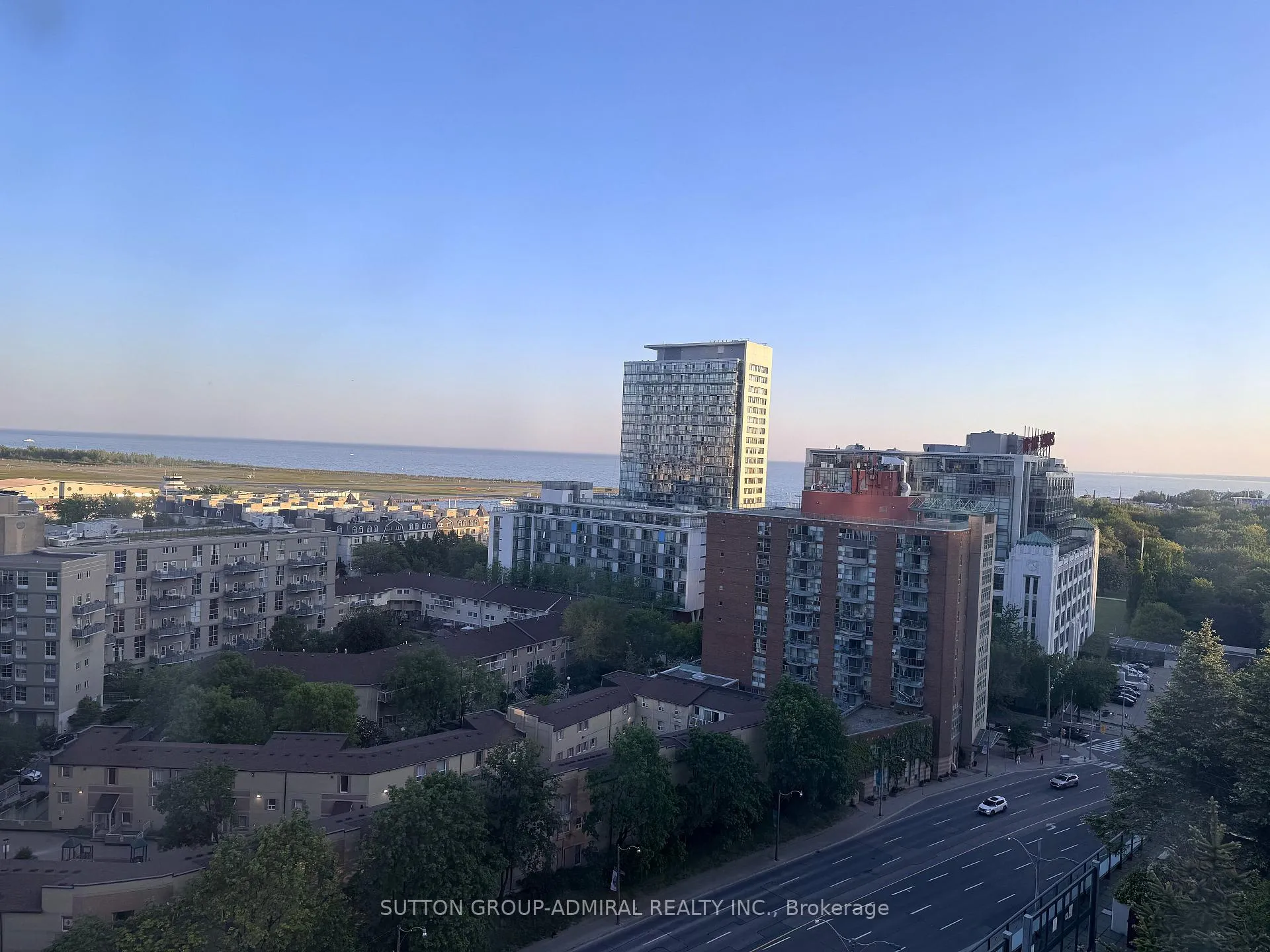Photo 20 of Unit 1607, 600 Fleet Street, Toronto, Niagara — HOMEH