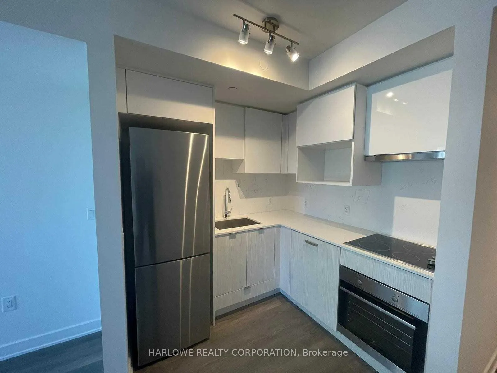 Front of Unit 2614 ST, 195 Redpath Avenue