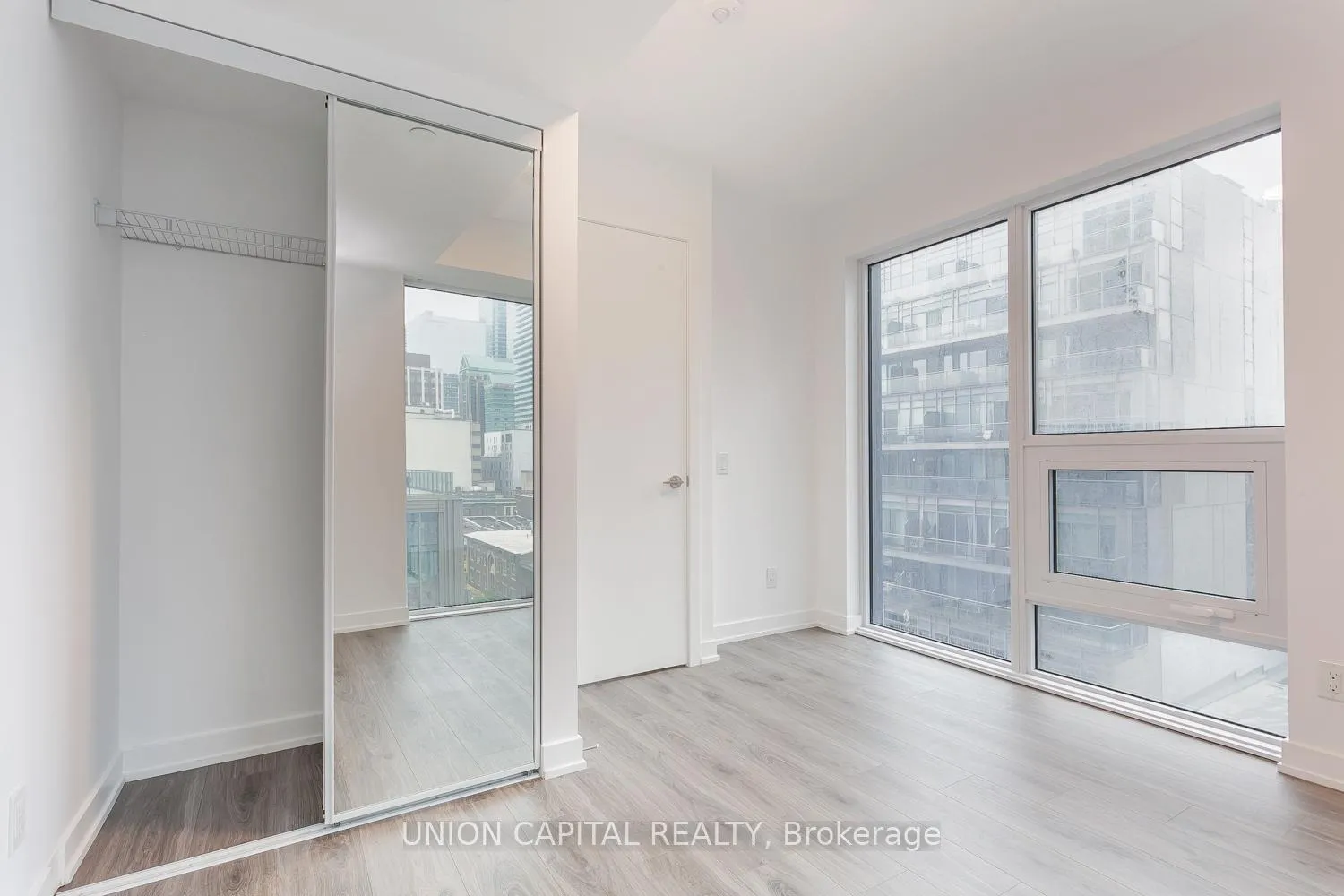 Photo 13 of Unit 909, 100 Queen Street, Toronto, Church-Yonge Corridor — HOMEH