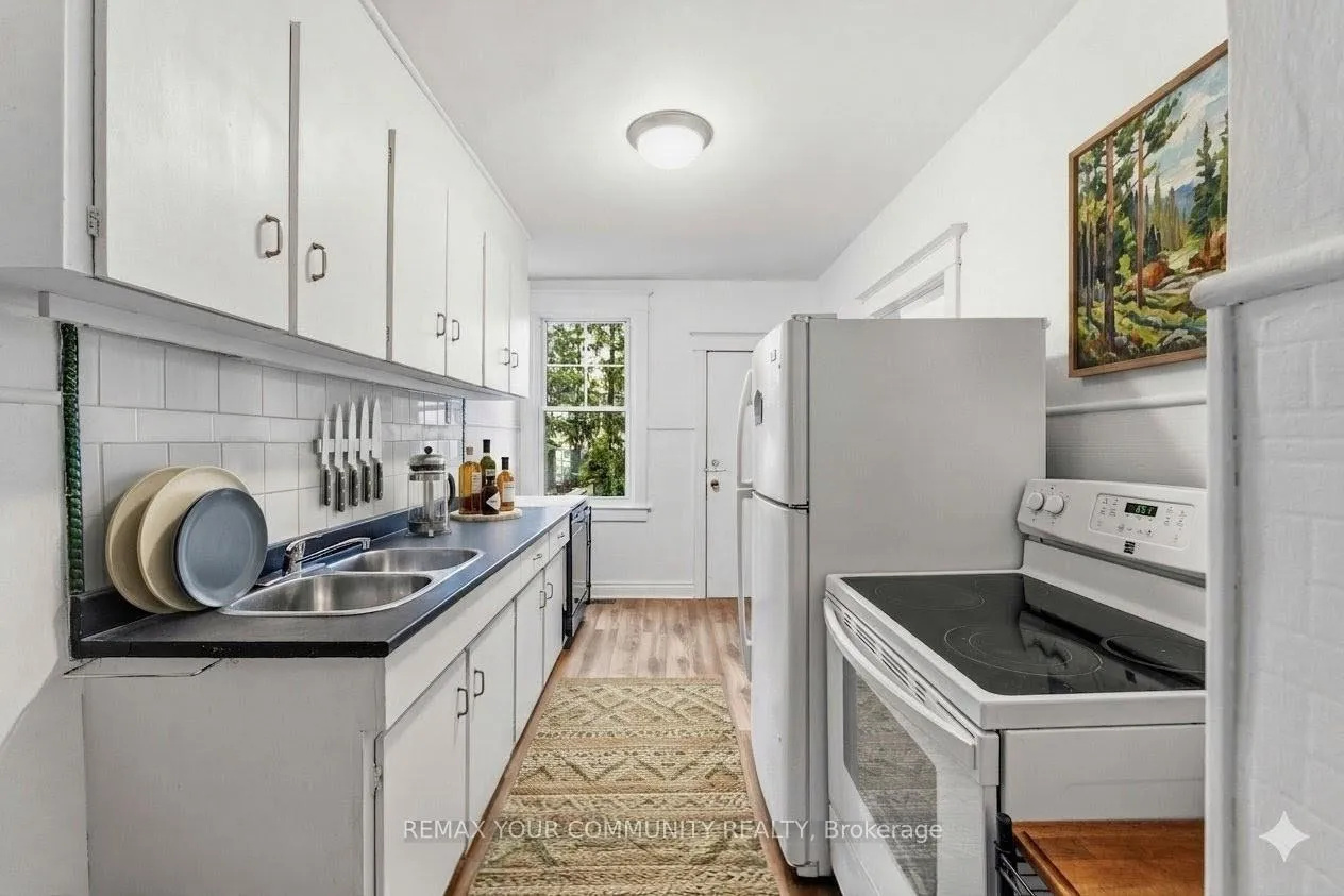 Photo 4 of 186 Roslin Avenue, Toronto, Lawrence Park North — HOMEH
