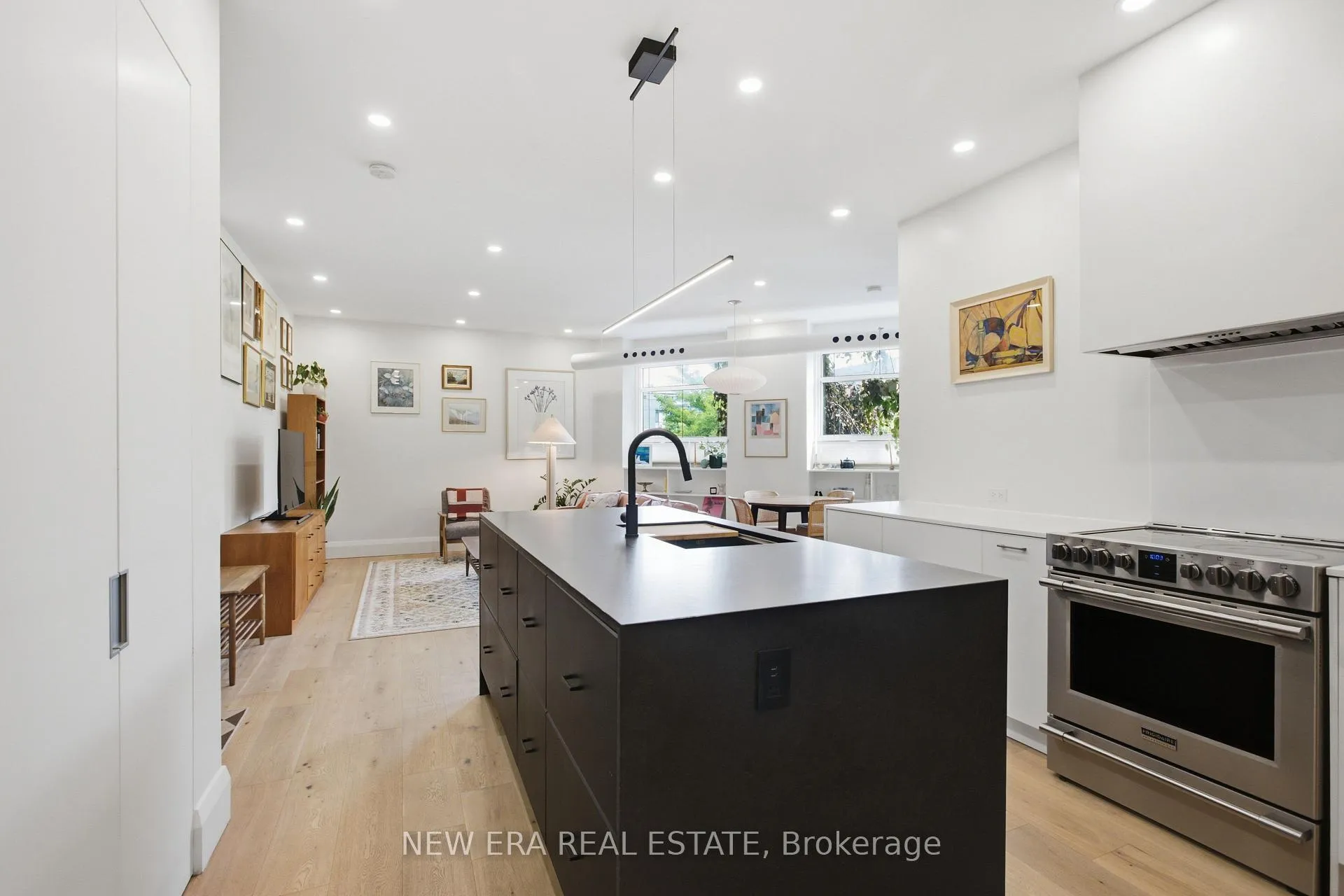 Photo 14 of Unit 39, 371 Wallace Avenue, Toronto, Dovercourt-Wallace Emerson-Junction — HOMEH