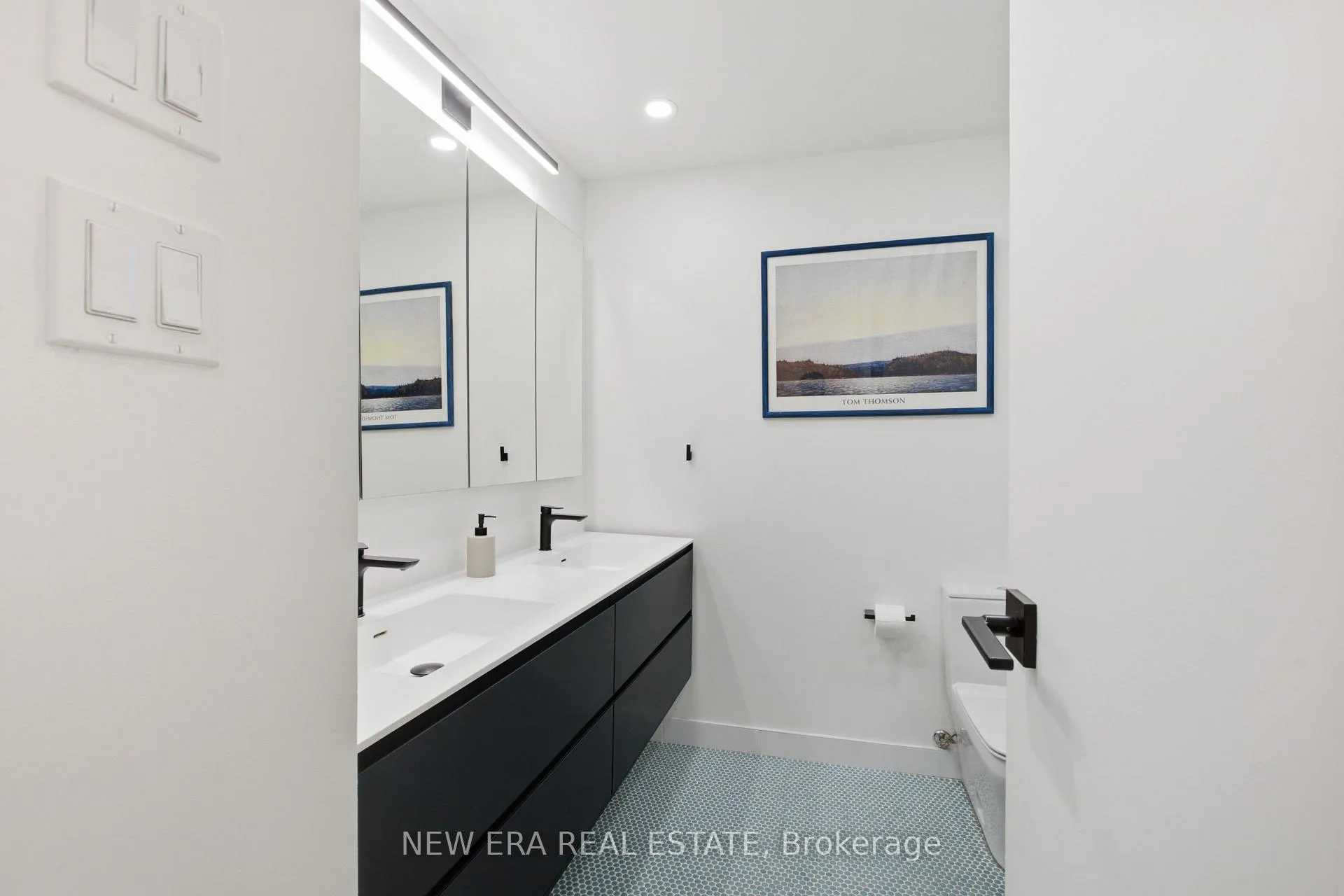 Photo 20 of Unit 39, 371 Wallace Avenue, Toronto, Dovercourt-Wallace Emerson-Junction — HOMEH