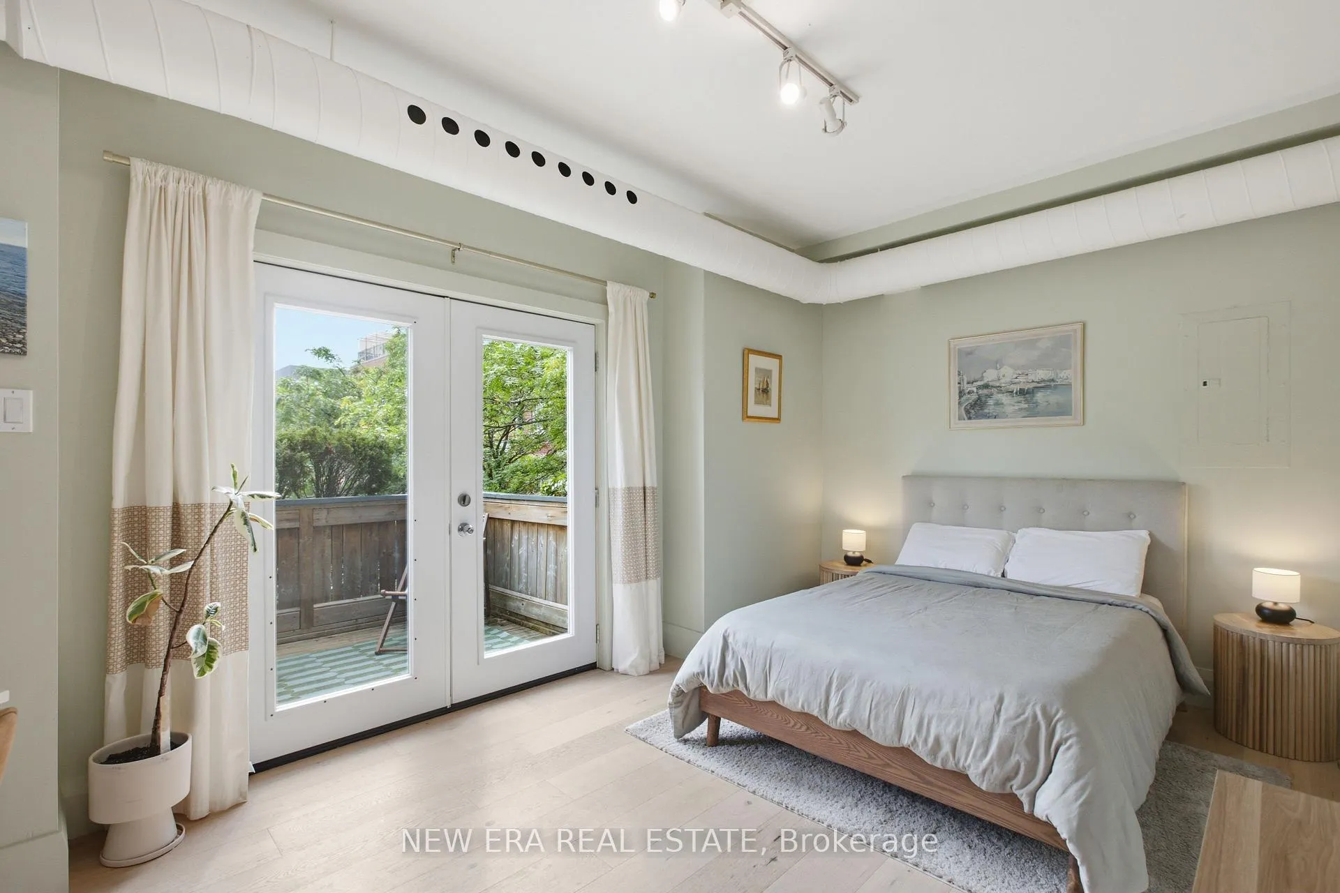 Photo 22 of Unit 39, 371 Wallace Avenue, Toronto, Dovercourt-Wallace Emerson-Junction — HOMEH