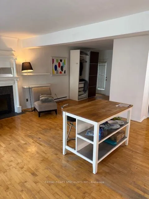 Photo 10 of 1052 Bathurst Street, Toronto, The Annex — HOMEH