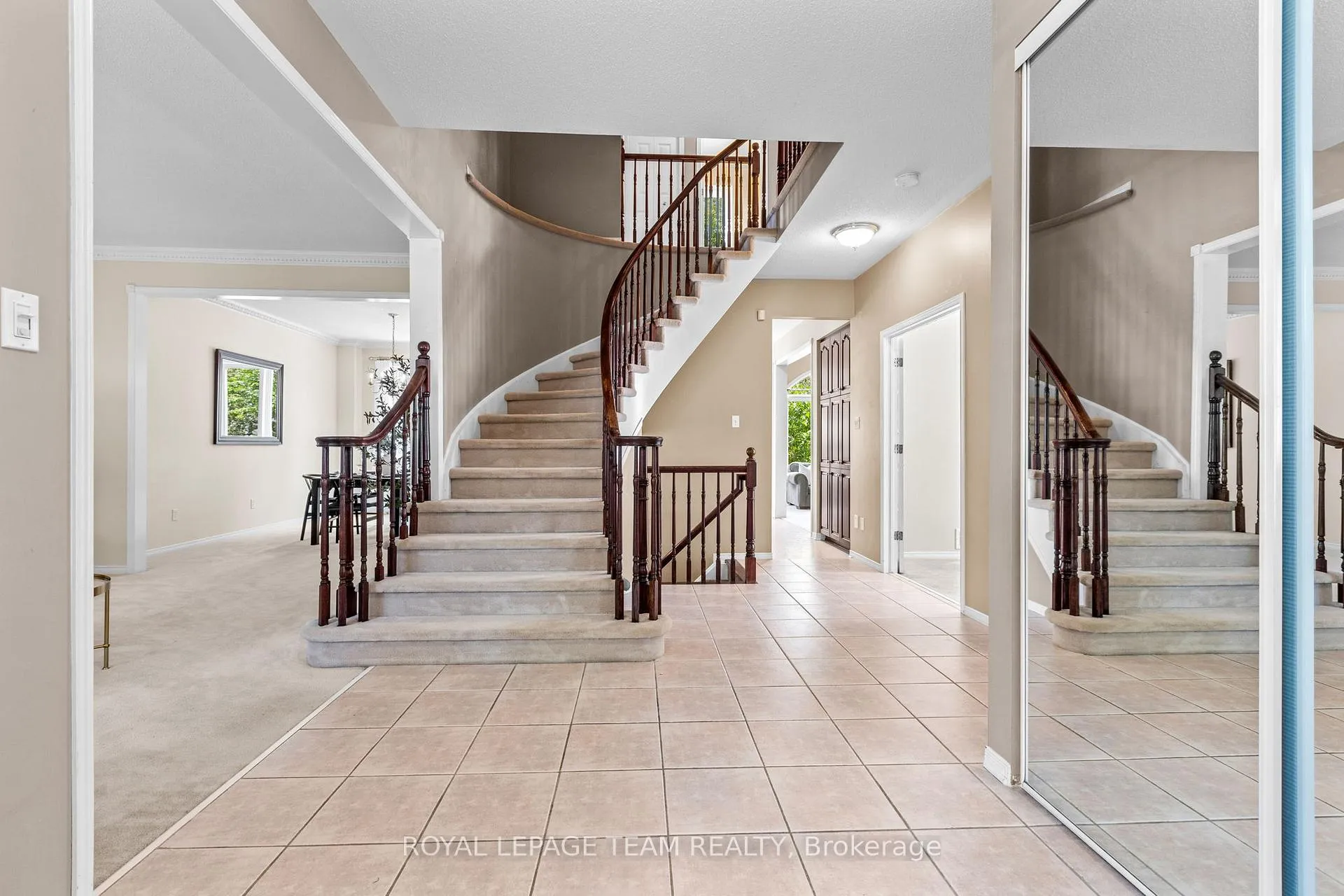 Photo 6 of 178 Hemlo Crescent, Ottawa, Kanata - Kanata Lakes/Heritage Hills — HOMEH