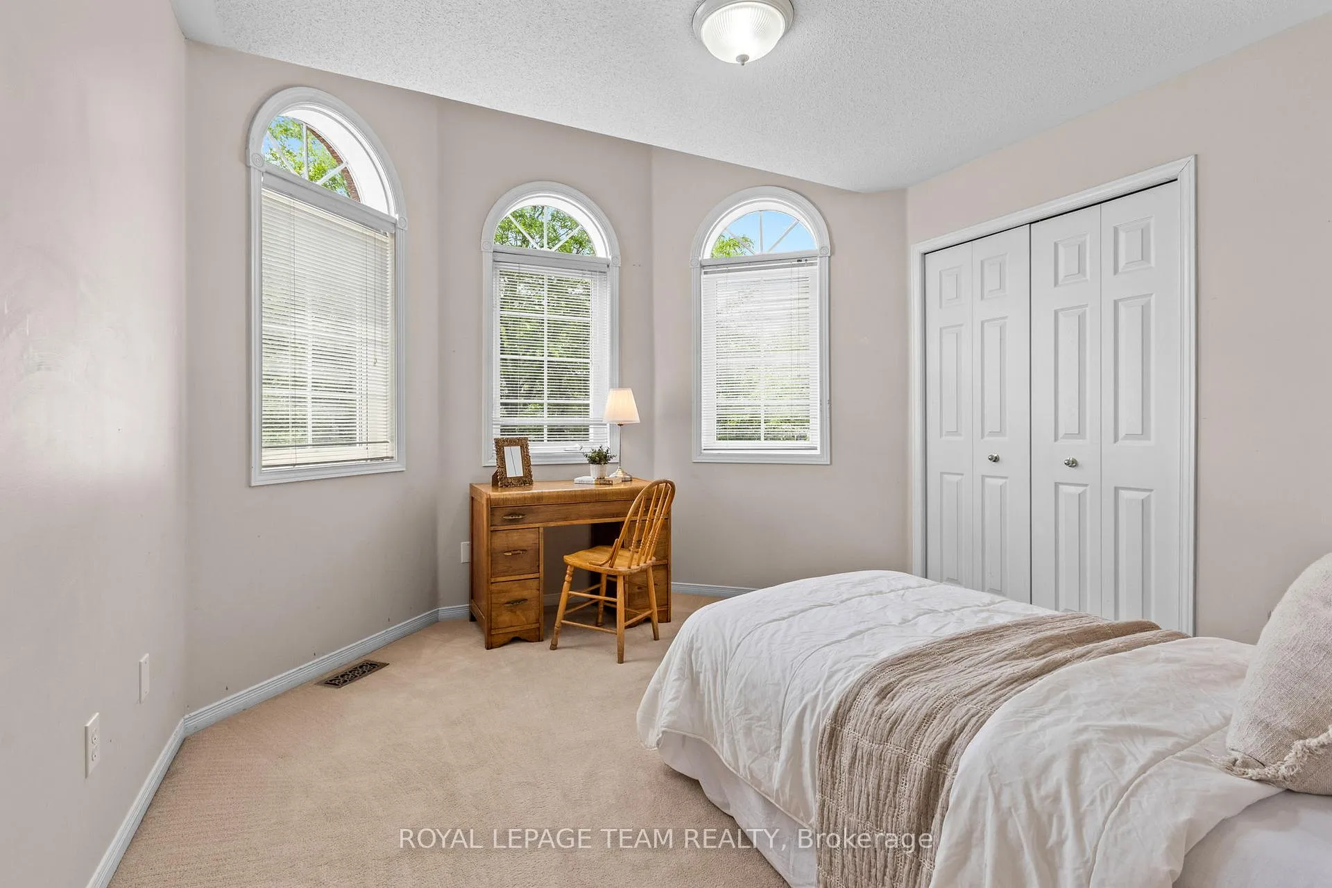 Photo 33 of 178 Hemlo Crescent, Ottawa, Kanata - Kanata Lakes/Heritage Hills — HOMEH