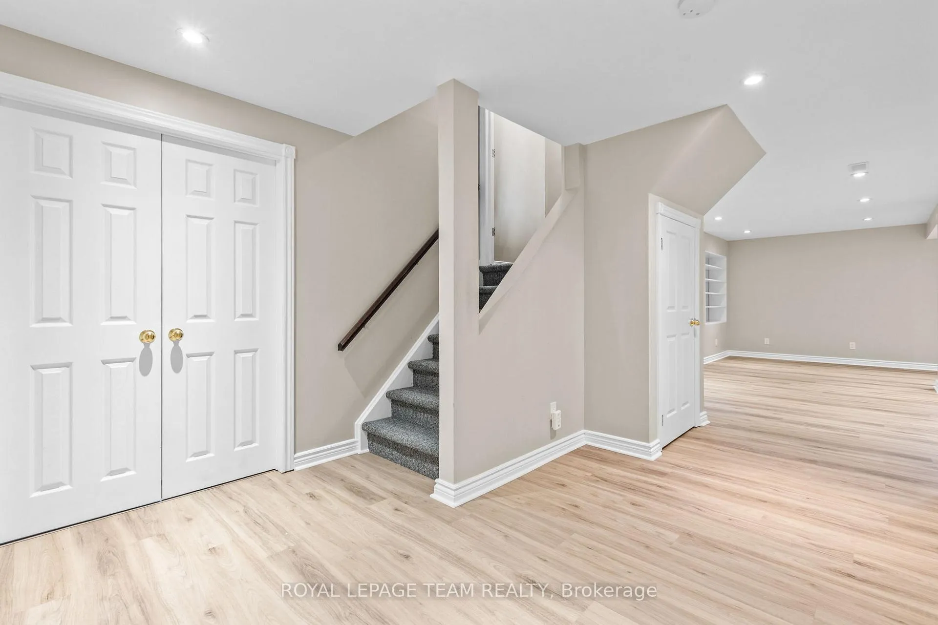 Photo 36 of 178 Hemlo Crescent, Ottawa, Kanata - Kanata Lakes/Heritage Hills — HOMEH