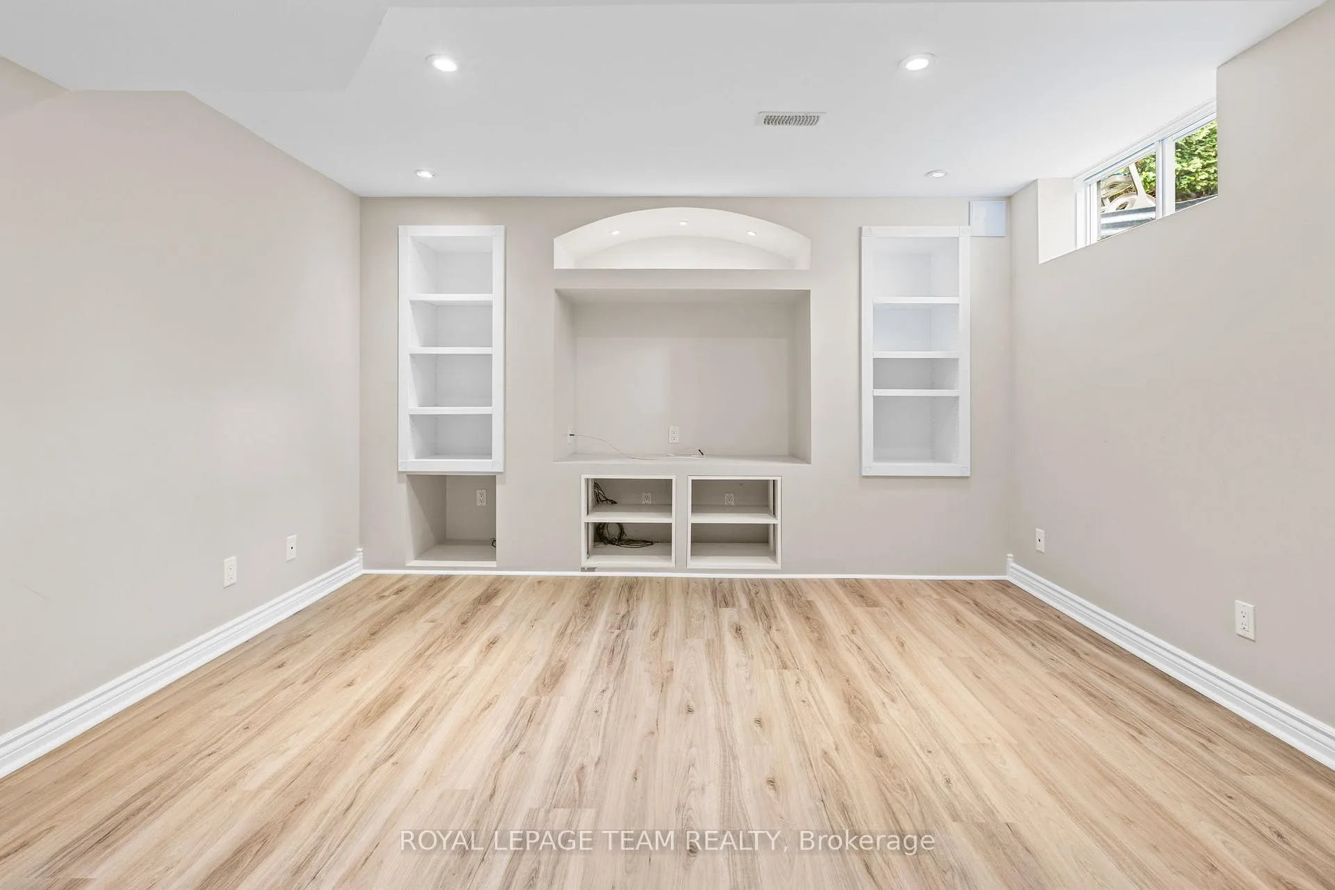 Photo 38 of 178 Hemlo Crescent, Ottawa, Kanata - Kanata Lakes/Heritage Hills — HOMEH