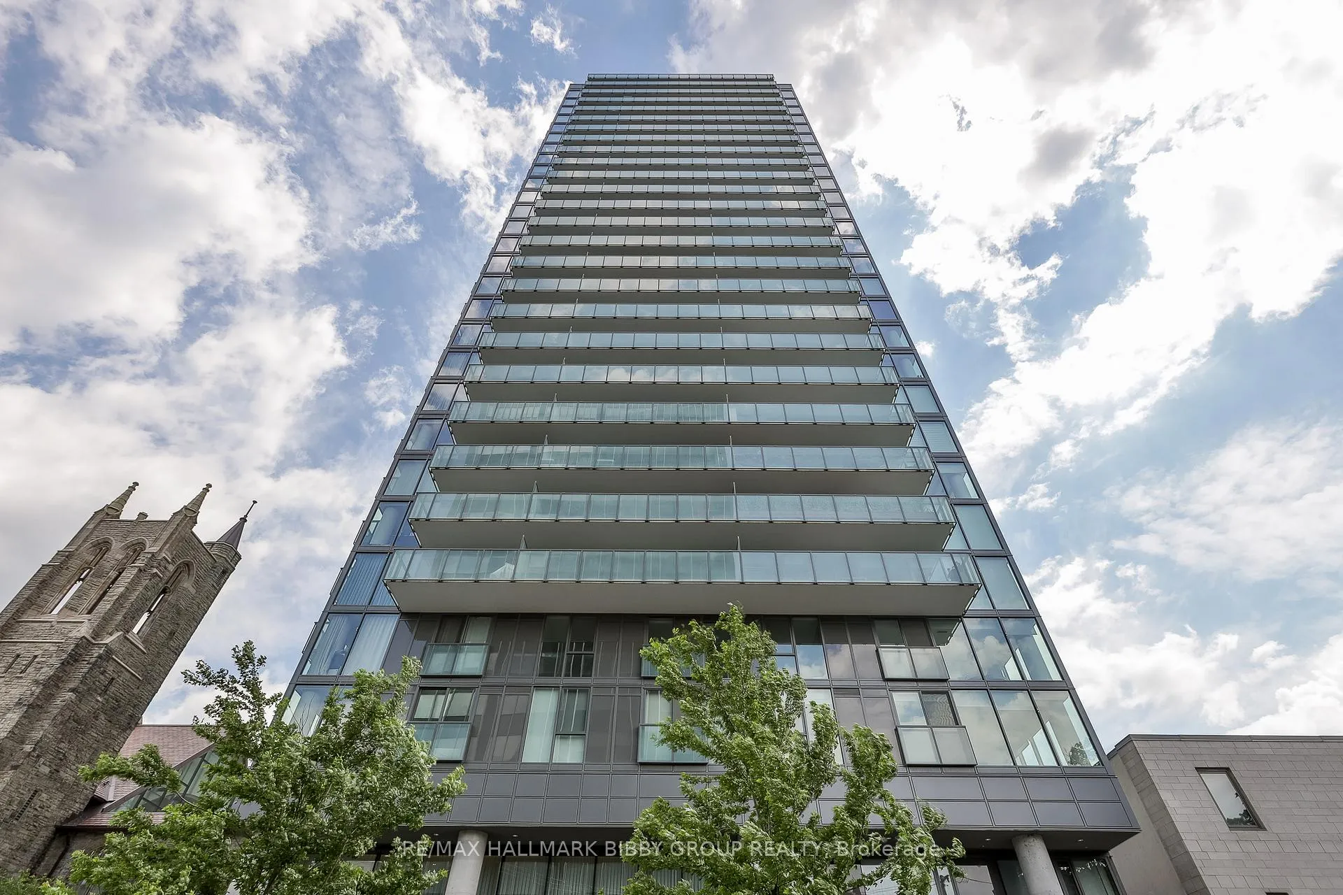 Front of Unit 1808, 99 Foxbar Road