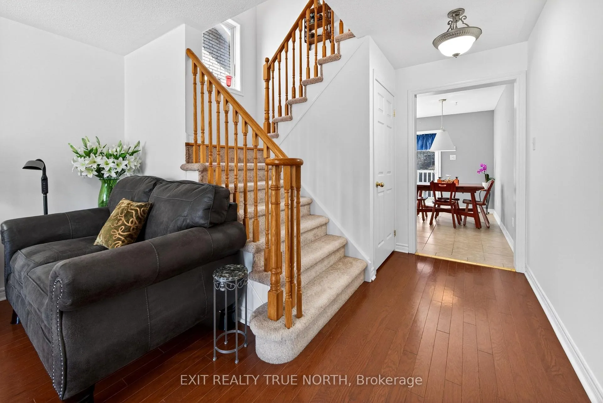 Photo 15 of 1021 Whitney Crescent, Midland — HOMEH