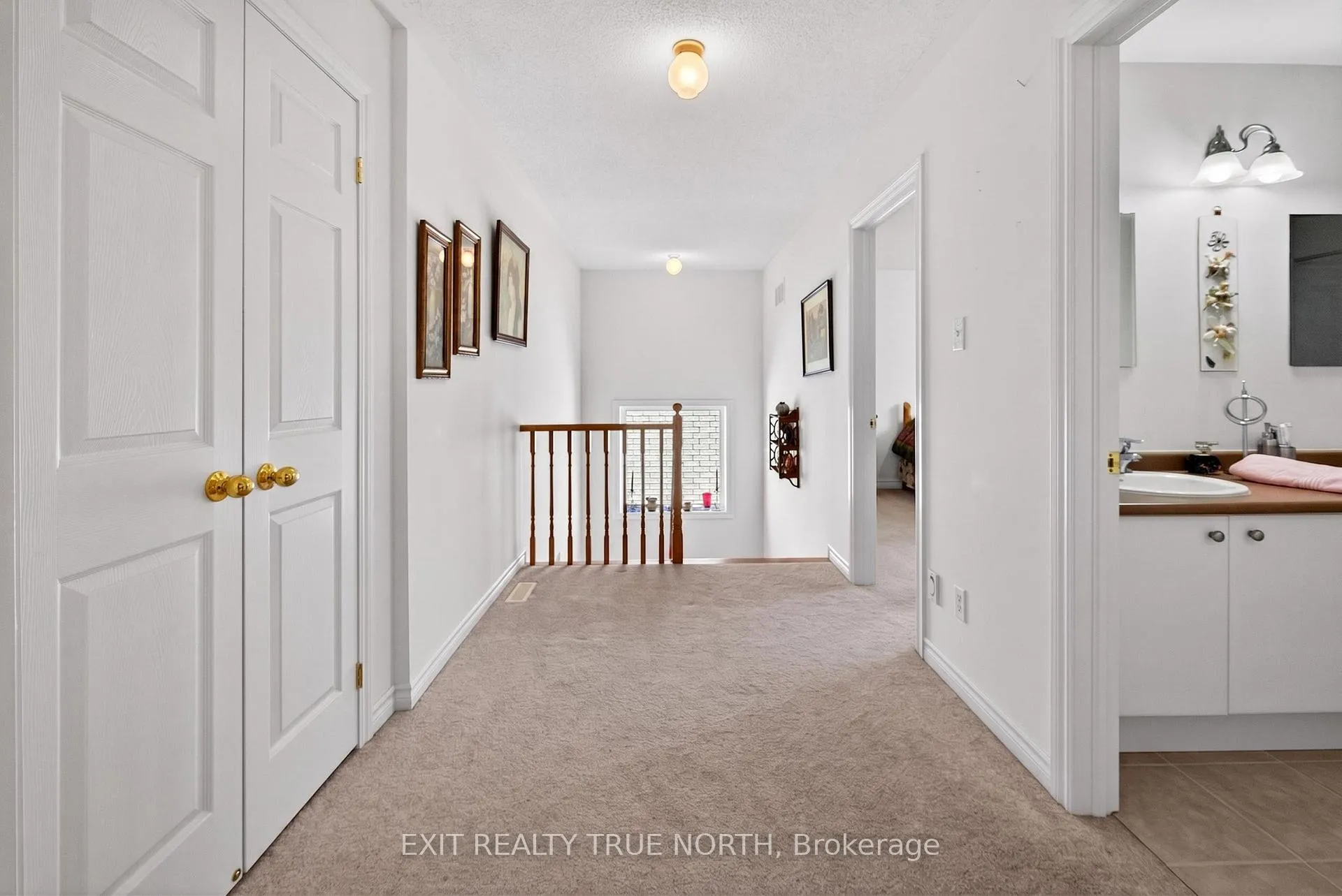 Photo 16 of 1021 Whitney Crescent, Midland — HOMEH