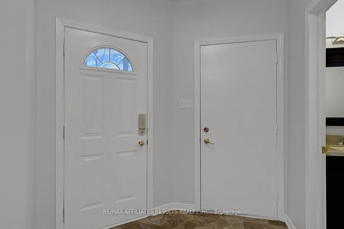 Photo 4 of 93 Mountshannon Drive, Ottawa, Barrhaven - Longfields — HOMEH