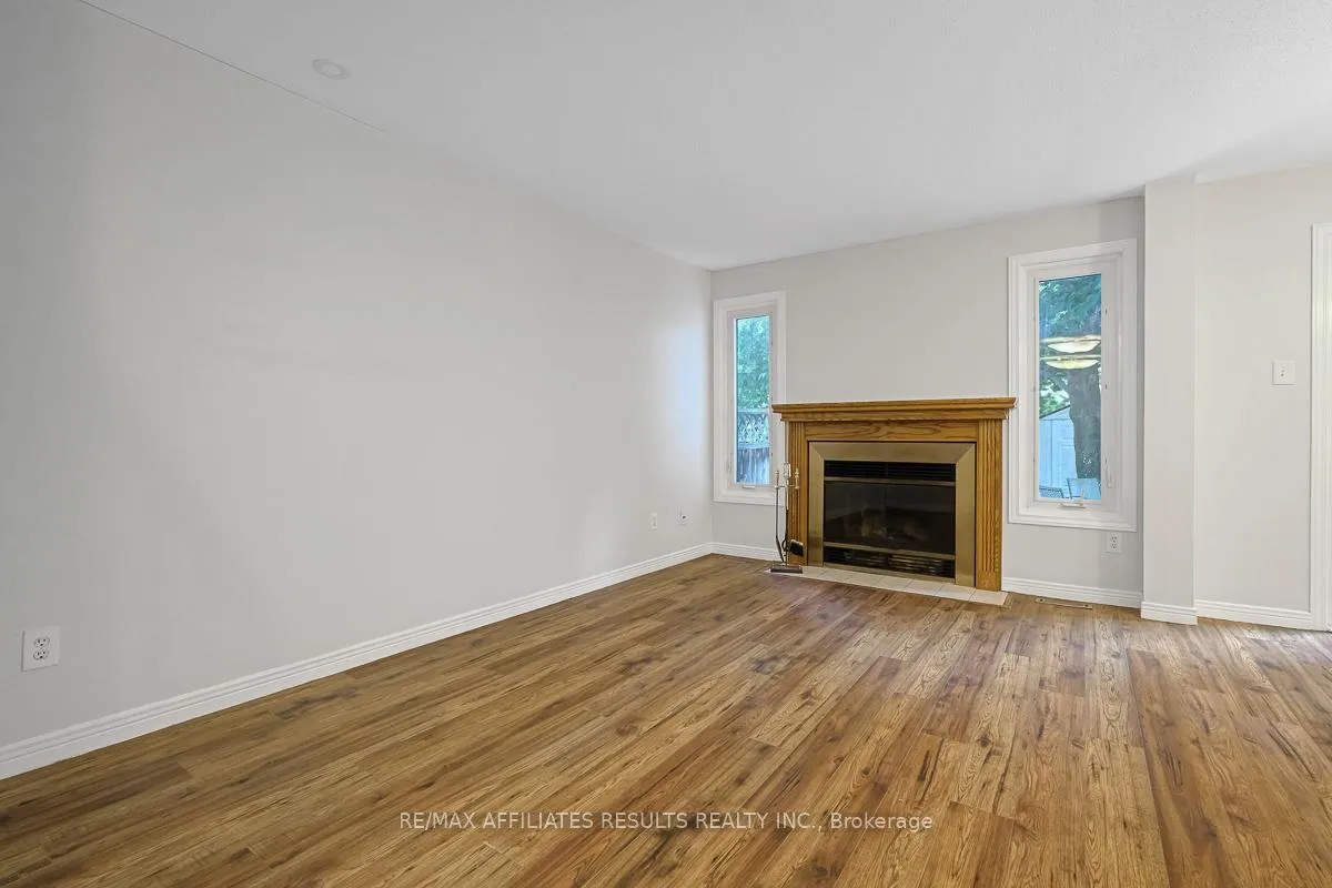 Photo 5 of 93 Mountshannon Drive, Ottawa, Barrhaven - Longfields — HOMEH