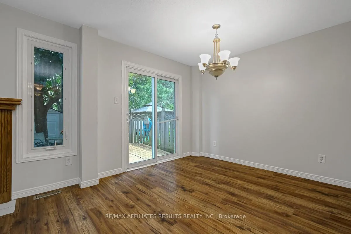 Photo 11 of 93 Mountshannon Drive, Ottawa, Barrhaven - Longfields — HOMEH