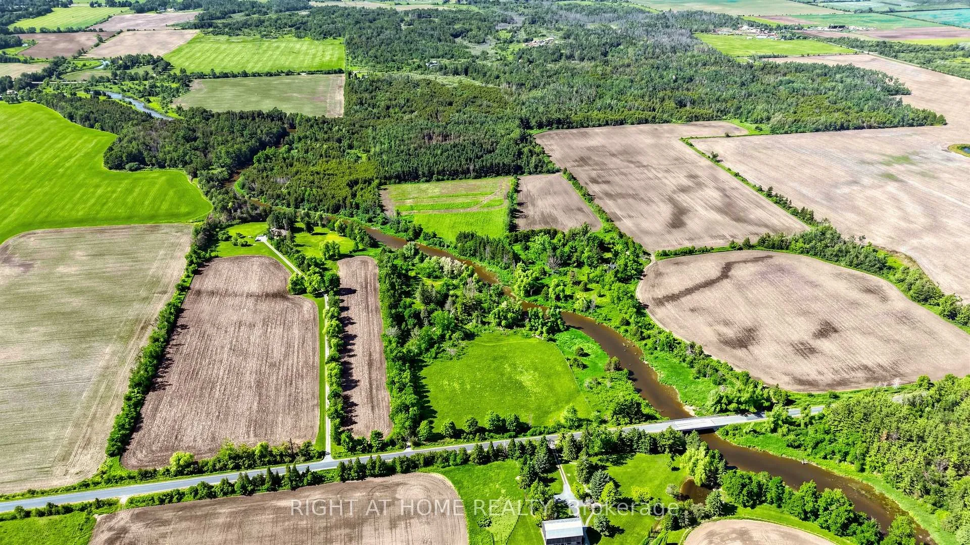 Photo 4 of 1745 Concession 3 Road, Brock, Rural Brock — HOMEH