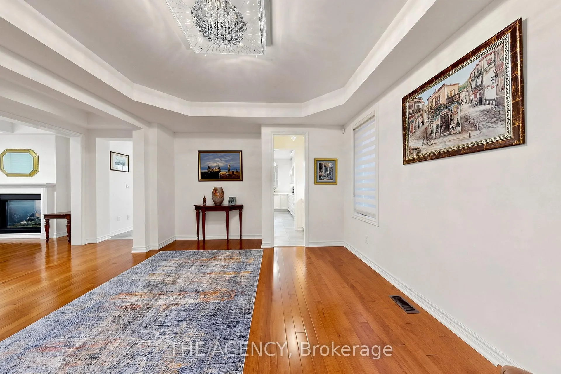 Photo 13 of 98 Fitzmaurice Drive, Vaughan, Patterson — HOMEH
