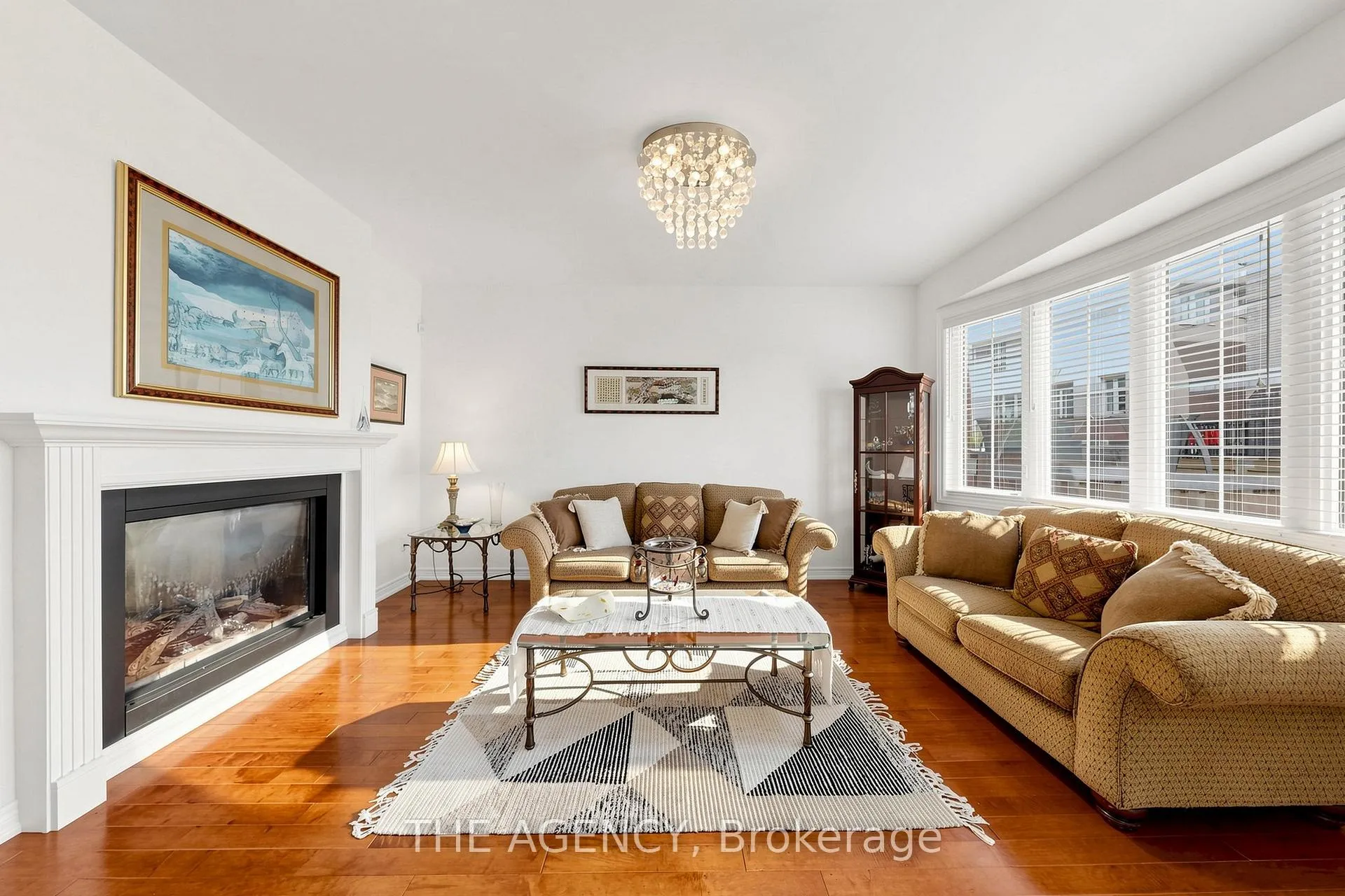 Photo 16 of 98 Fitzmaurice Drive, Vaughan, Patterson — HOMEH