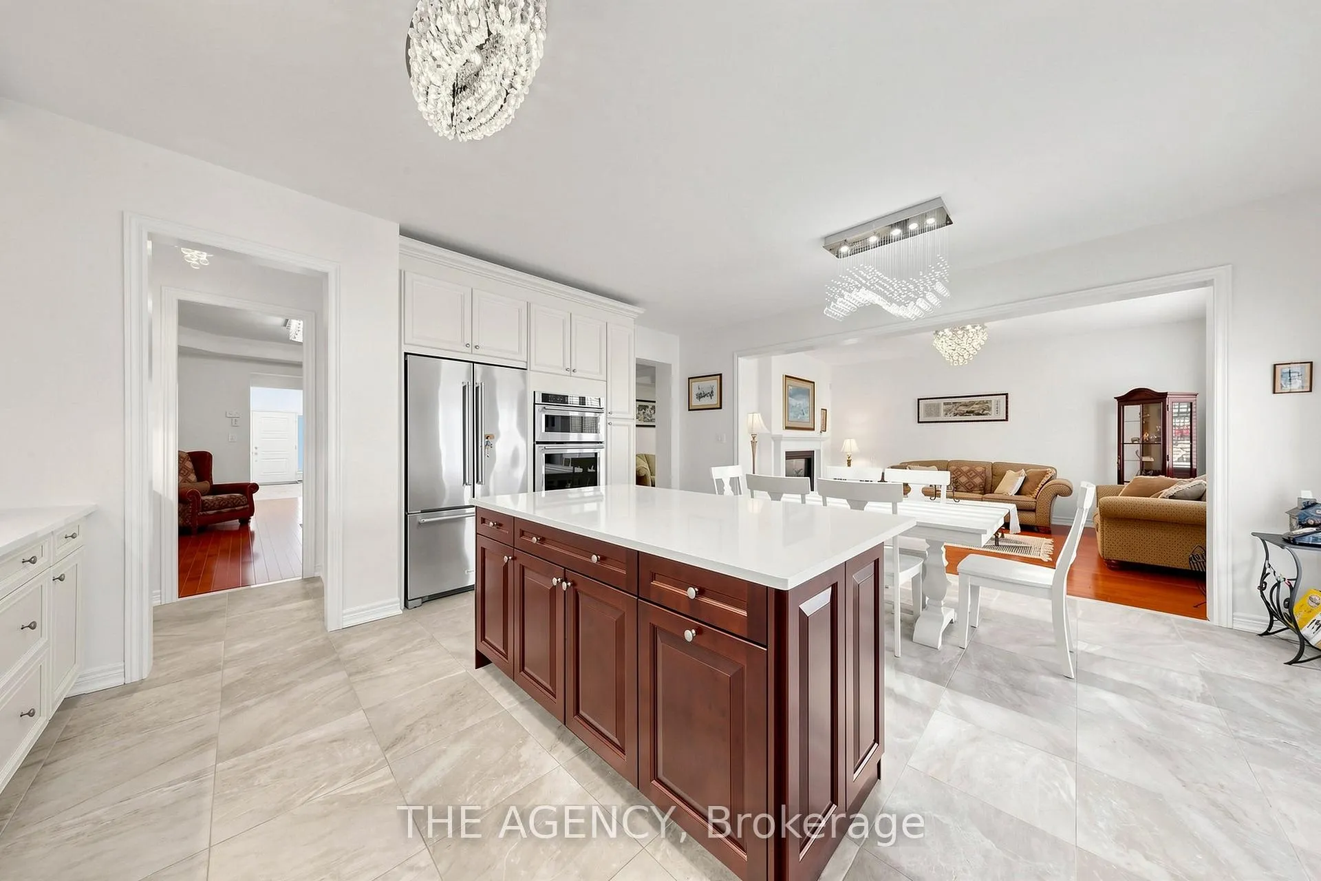 Photo 19 of 98 Fitzmaurice Drive, Vaughan, Patterson — HOMEH