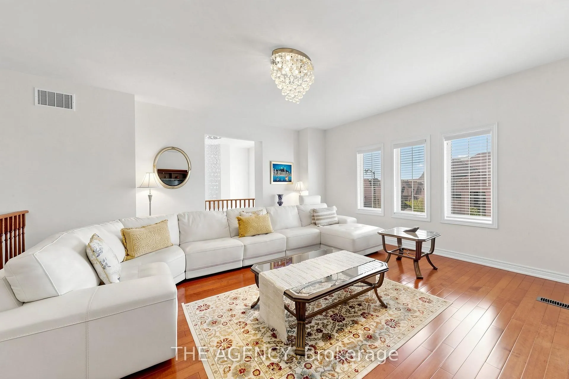 Photo 28 of 98 Fitzmaurice Drive, Vaughan, Patterson — HOMEH