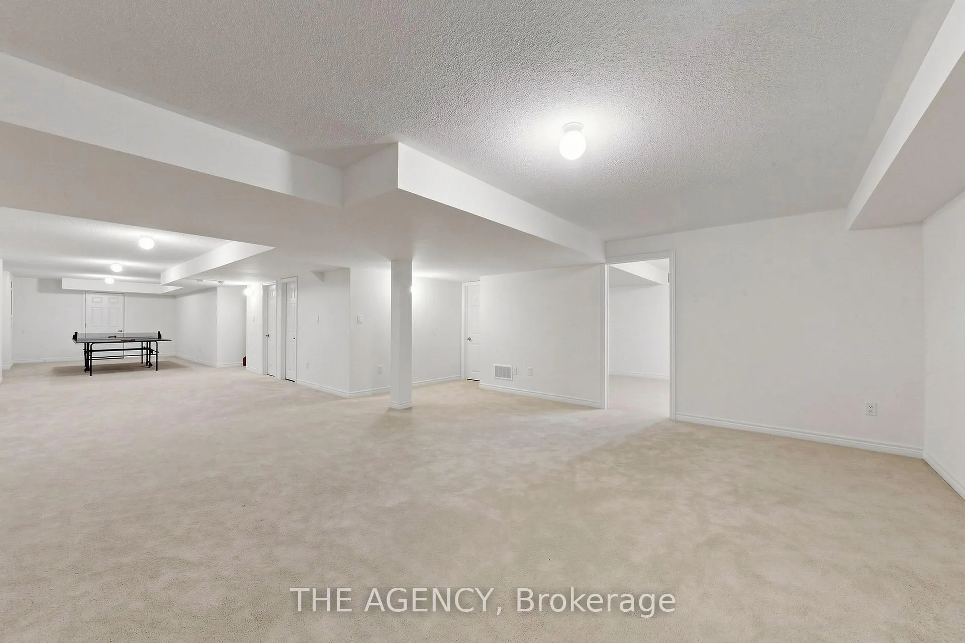 Photo 39 of 98 Fitzmaurice Drive, Vaughan, Patterson — HOMEH