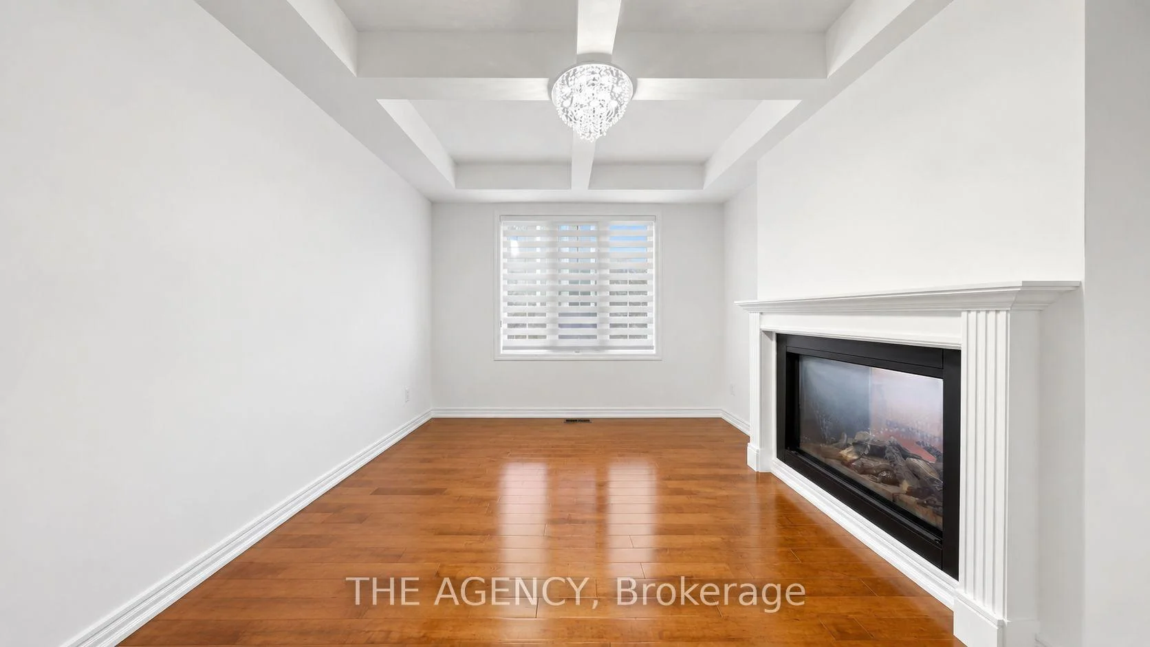 Photo 9 of 98 Fitzmaurice Drive, Vaughan, Patterson — HOMEH