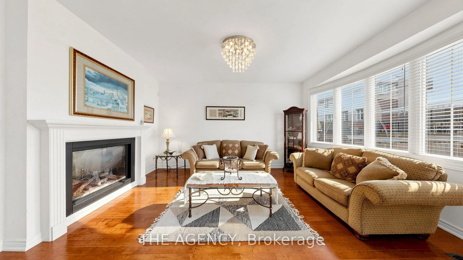 Photo 17 of 98 Fitzmaurice Drive, Vaughan, Patterson — HOMEH