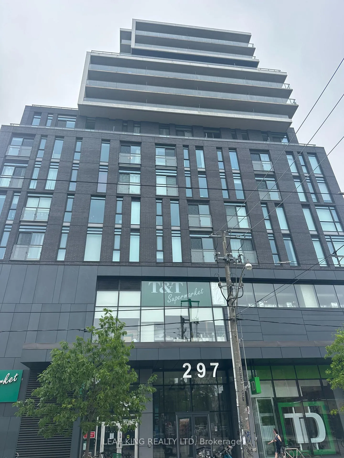 Front of Unit Ph08, 297 College Street