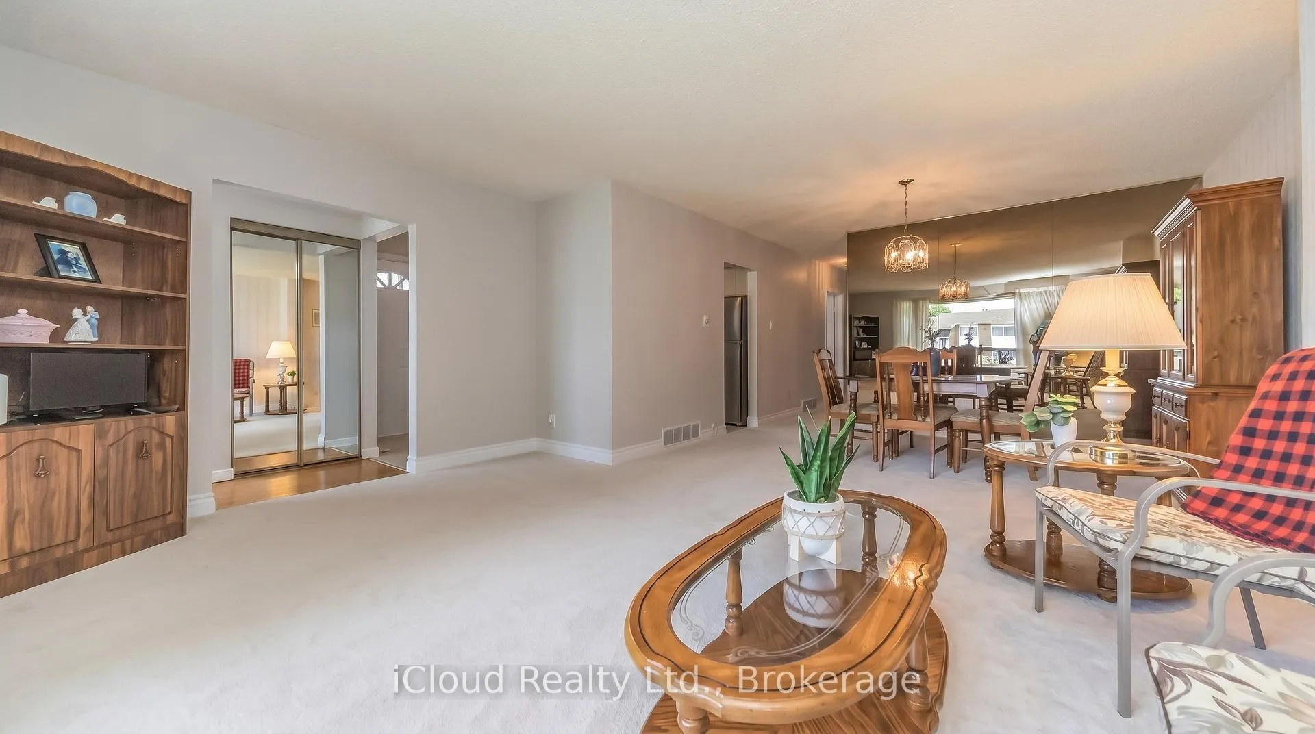 Photo 12 of 17 Algonquin Boulevard, Brampton, Avondale — HOMEH