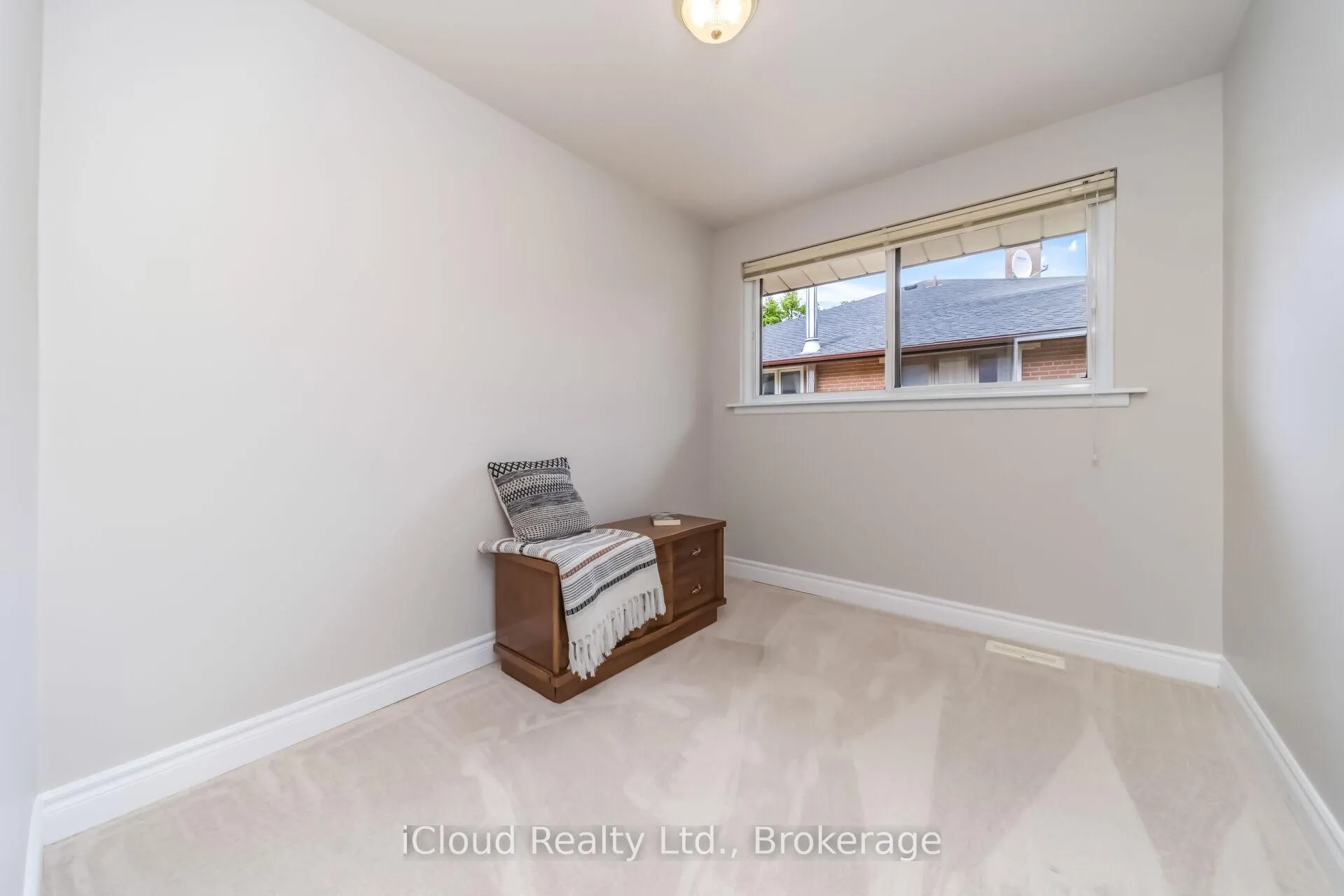 Photo 23 of 17 Algonquin Boulevard, Brampton, Avondale — HOMEH
