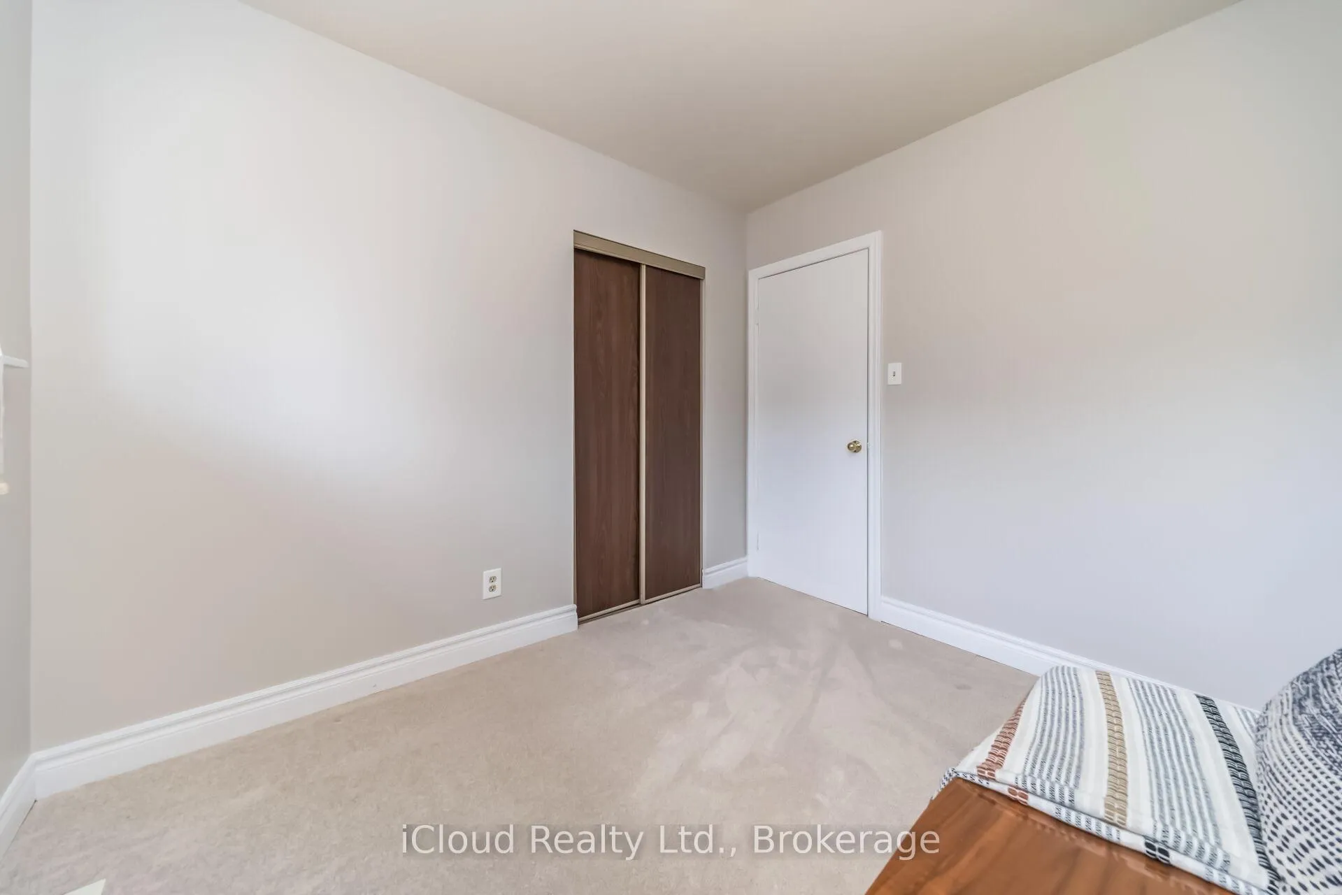 Photo 24 of 17 Algonquin Boulevard, Brampton, Avondale — HOMEH