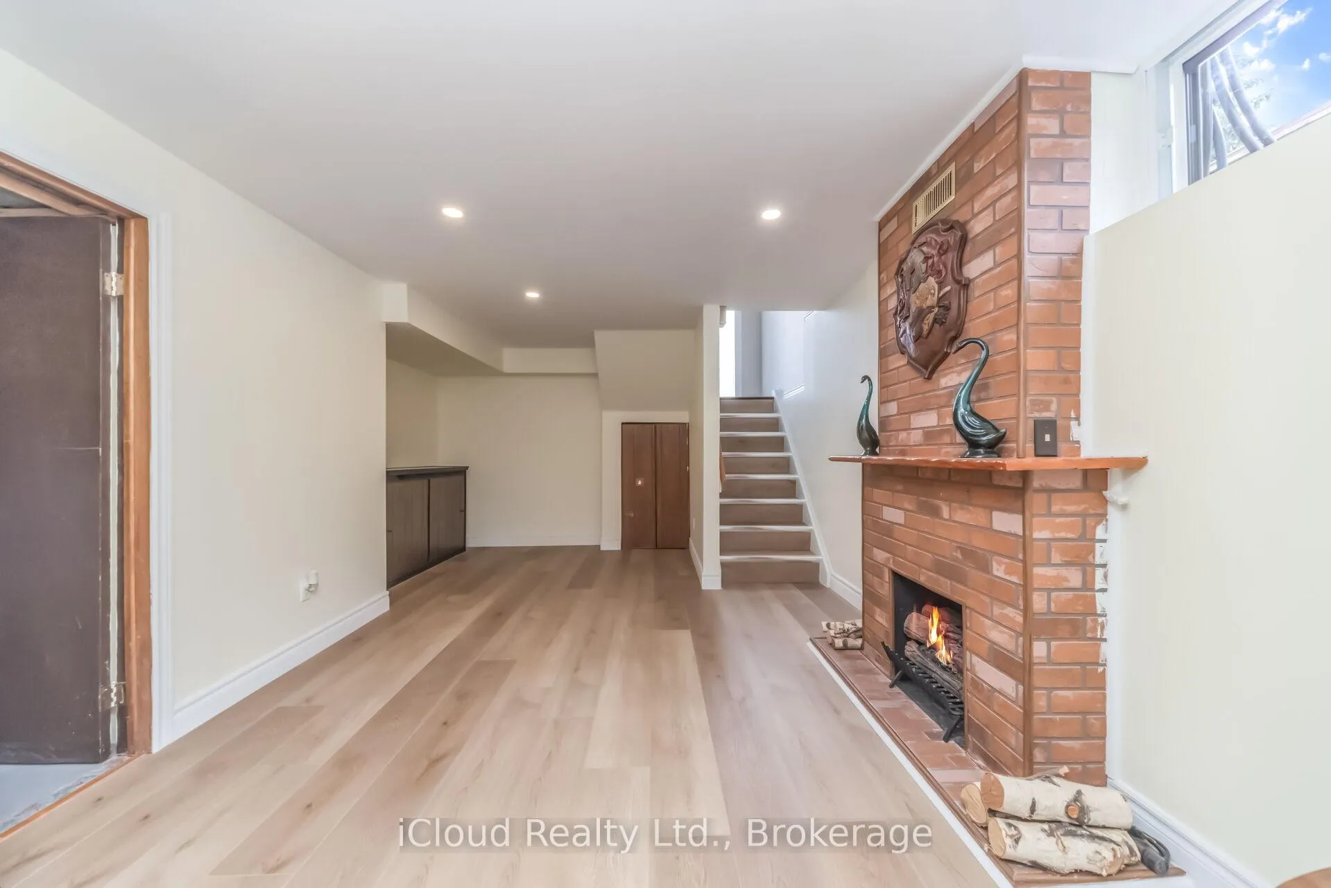 Photo 39 of 17 Algonquin Boulevard, Brampton, Avondale — HOMEH