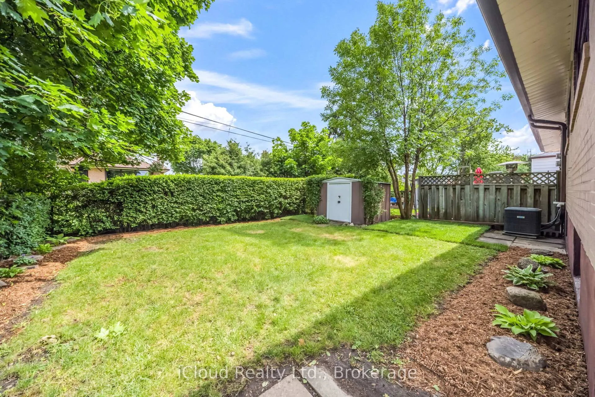 Photo 49 of 17 Algonquin Boulevard, Brampton, Avondale — HOMEH