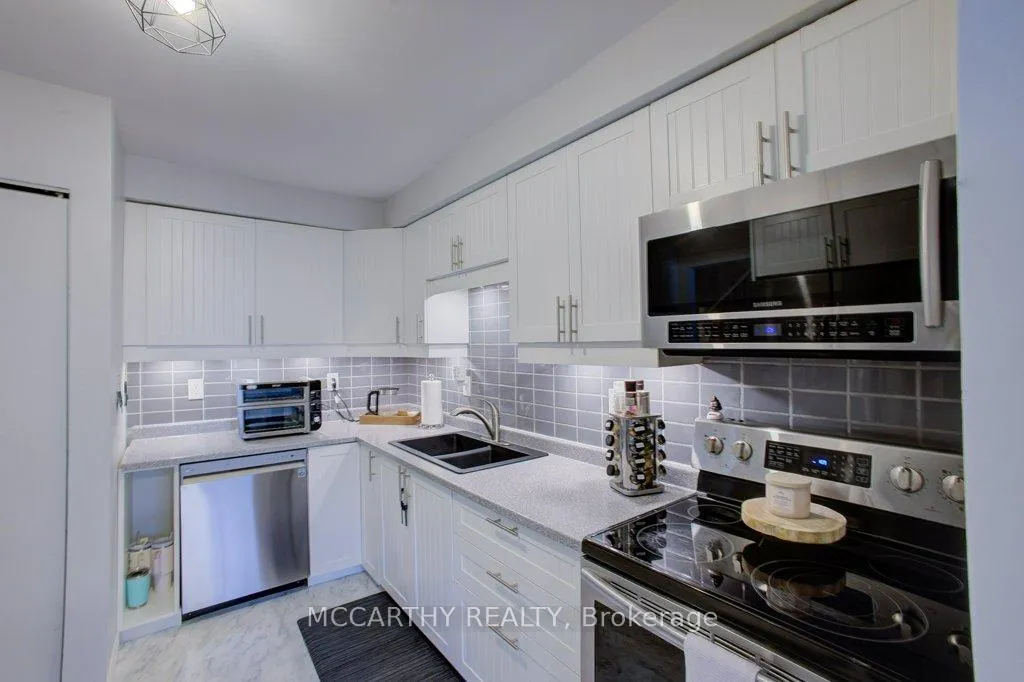 Photo 13 of Unit 41, 325 William Street, Shelburne — HOMEH