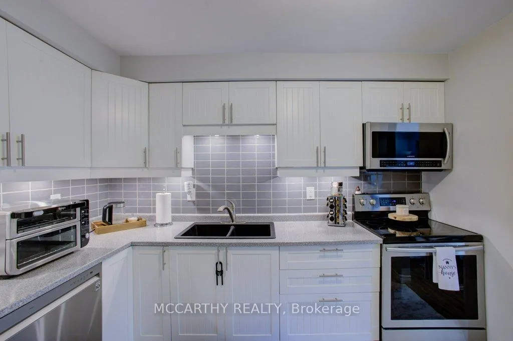 Photo 14 of Unit 41, 325 William Street, Shelburne — HOMEH