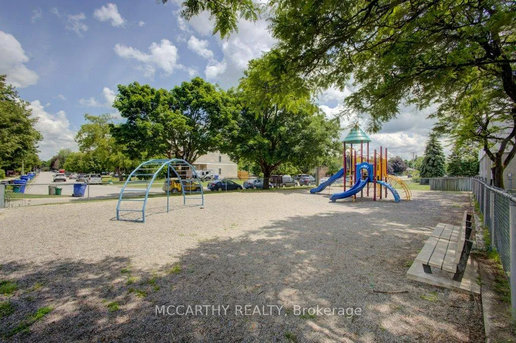 Photo 31 of Unit 41, 325 William Street, Shelburne — HOMEH