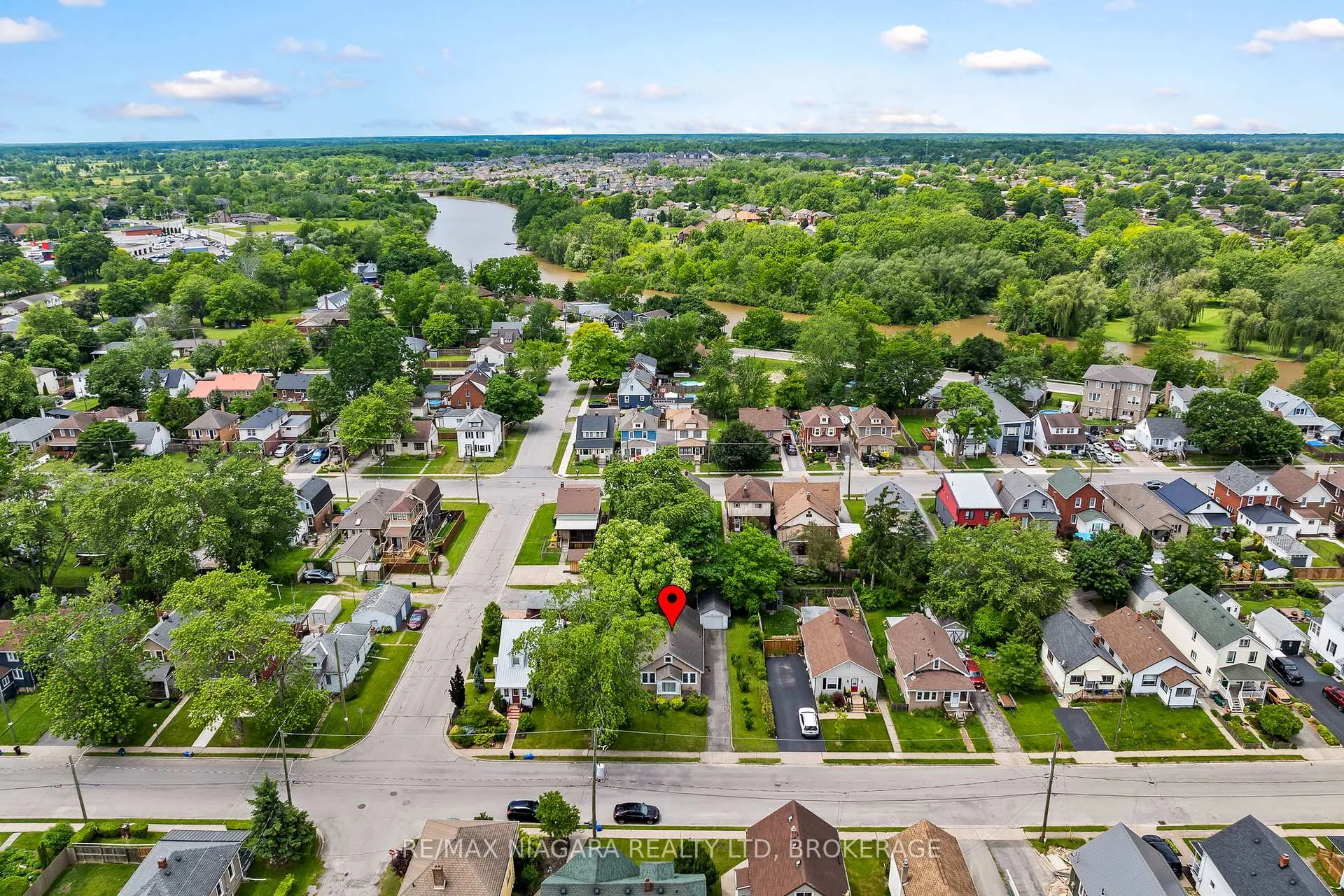 Photo 28 of 63 Wilton Avenue, Welland, Broadway — HOMEH